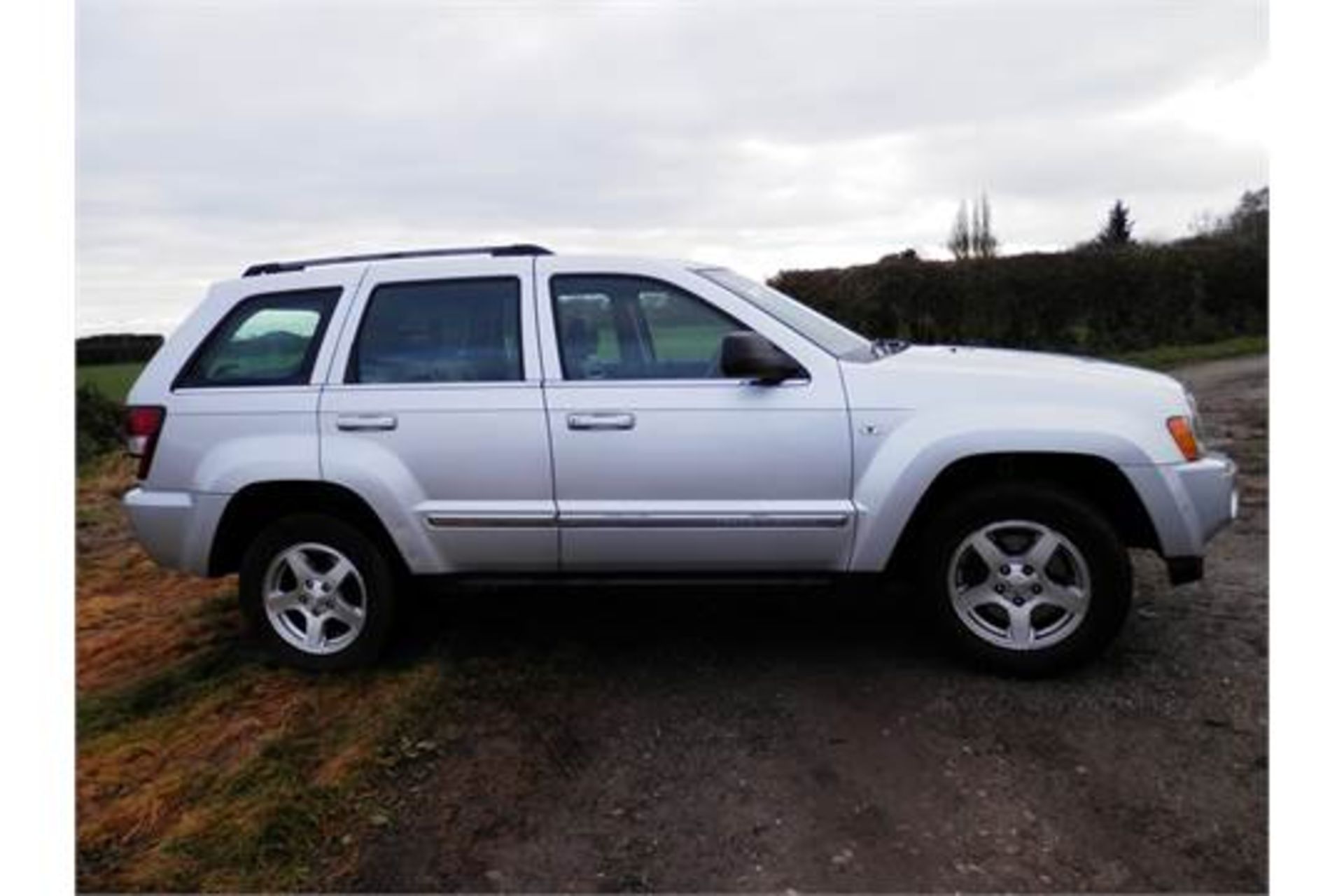 2006/56 PLATE JEEP GRAND CHEROKEE 3.0 CRD V6 TURBO DIESEL AUTO. ONLY 92K MILES. 12 MONTHS MOT - Image 5 of 29