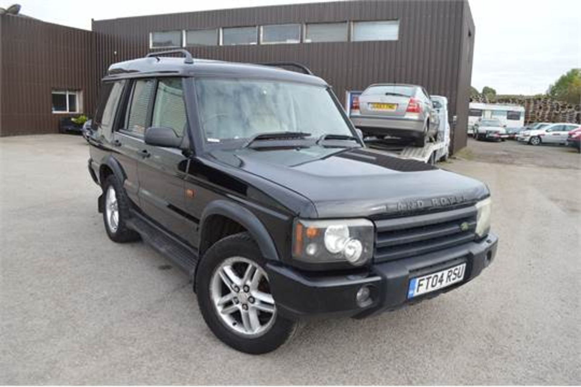 2004/04 REG LAND ROVER DISCOVERY BLACK LANDMARK TD5 7 SEATER - SERVICE HISTORY PRESENT