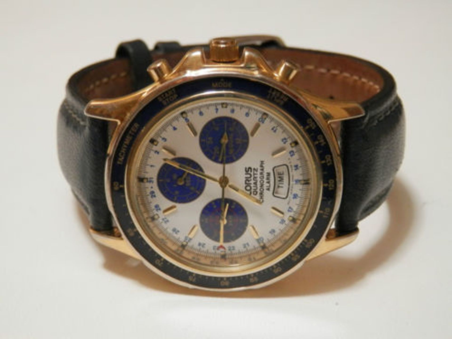 RETRO GENTS LORUS 1990S MINI DIAL CHRONOGRAPH, ALARM, DATE WATCH. KEEPING TIME. - Image 2 of 11