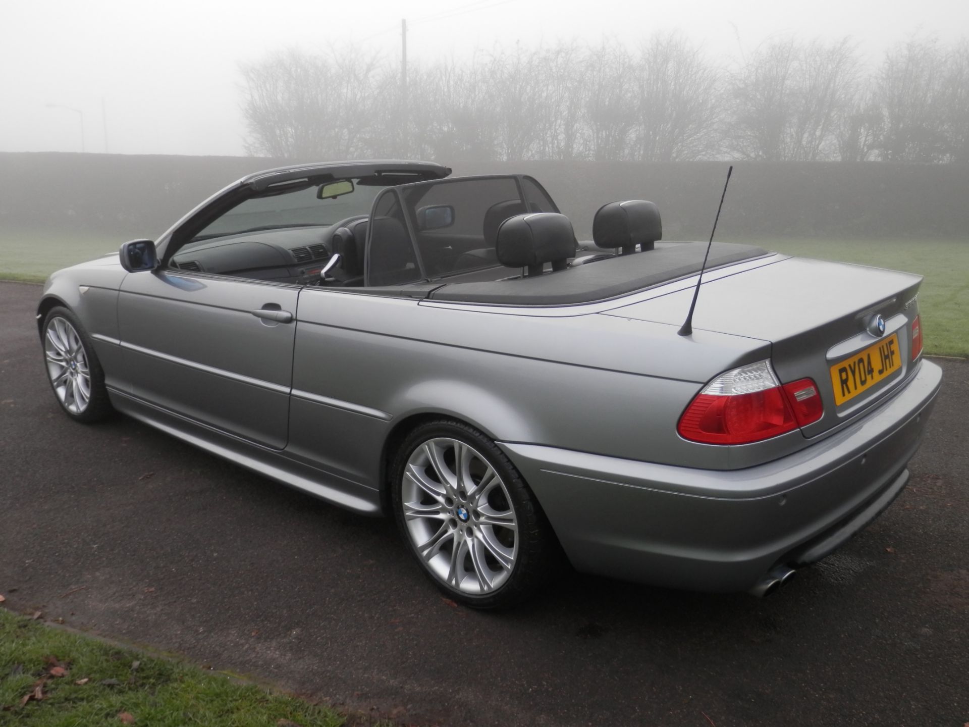 2004/04 BMW 330 CI M-SPORT COUPE SPORTS AUTO CONVERTIBLE, SILVER WITH BLACK LEATHER, ONLY 69K MILES. - Bild 7 aus 21