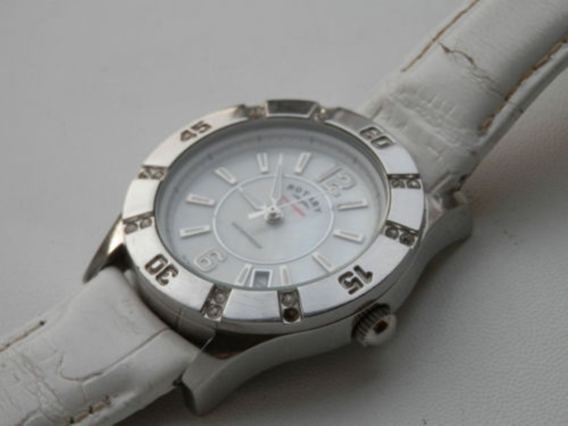 GREAT LOOKING LADIES ROTARY CHRONOSPEED WATERPROOF MOTHER OF PEARL DIAL WATCH. - Image 5 of 6