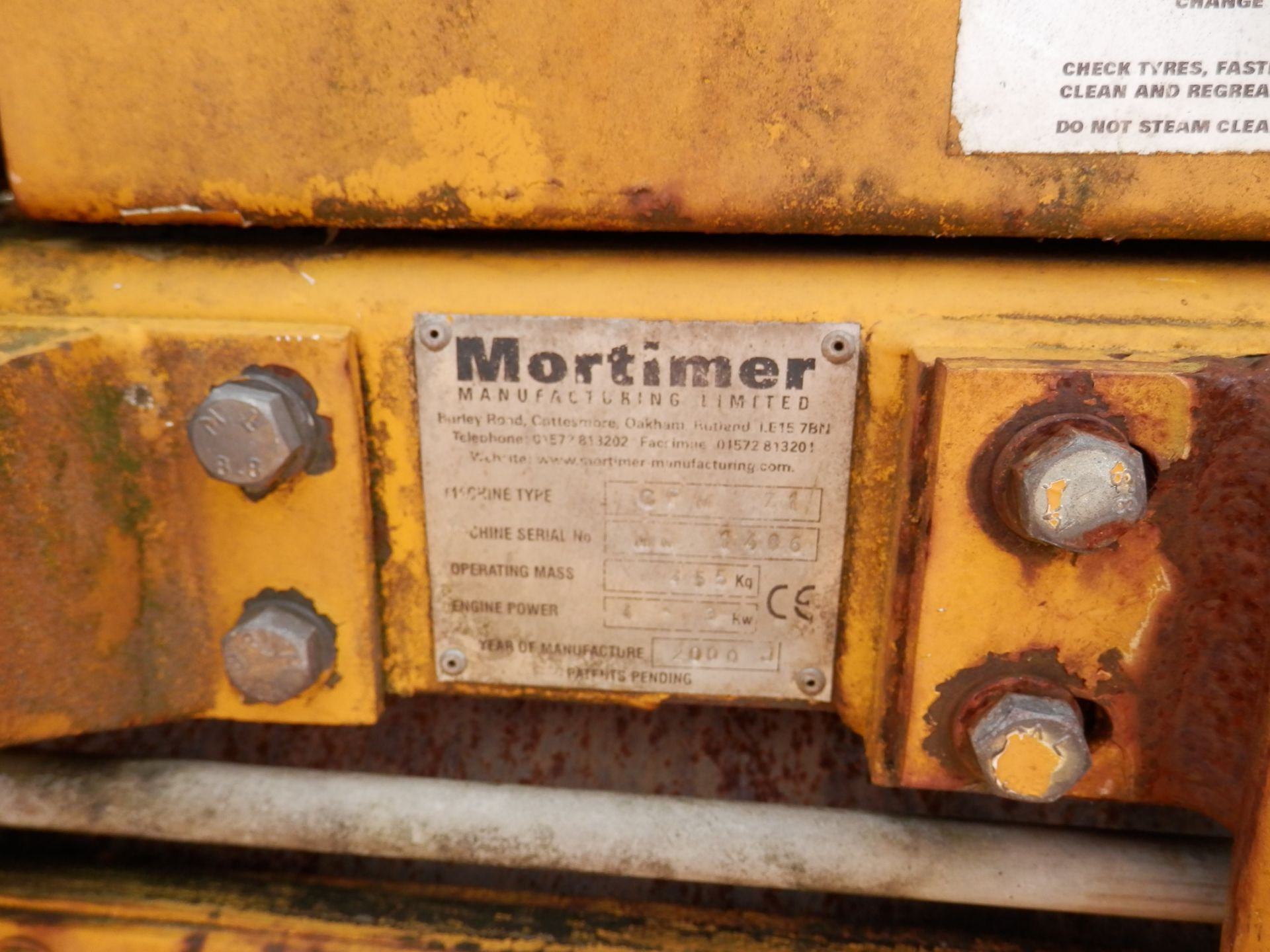 2000 MORTIMER 455 KG DIESEL ROLLER WITH TRAILER, WORKING. - Image 4 of 5