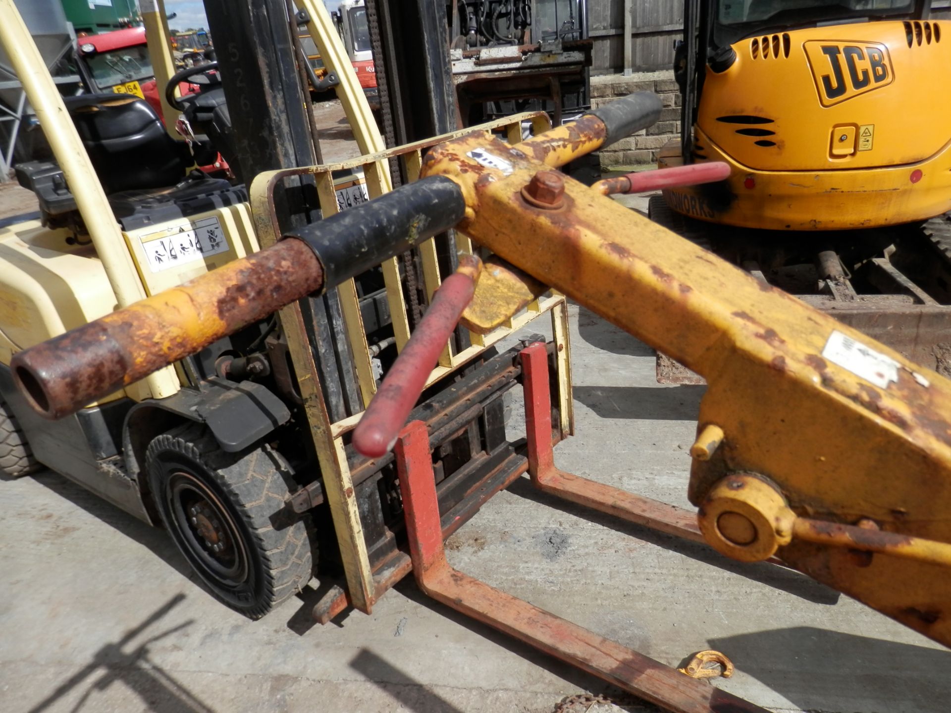 2000 MORTIMER 455 KG DIESEL ROLLER WITH TRAILER, WORKING. - Image 2 of 5