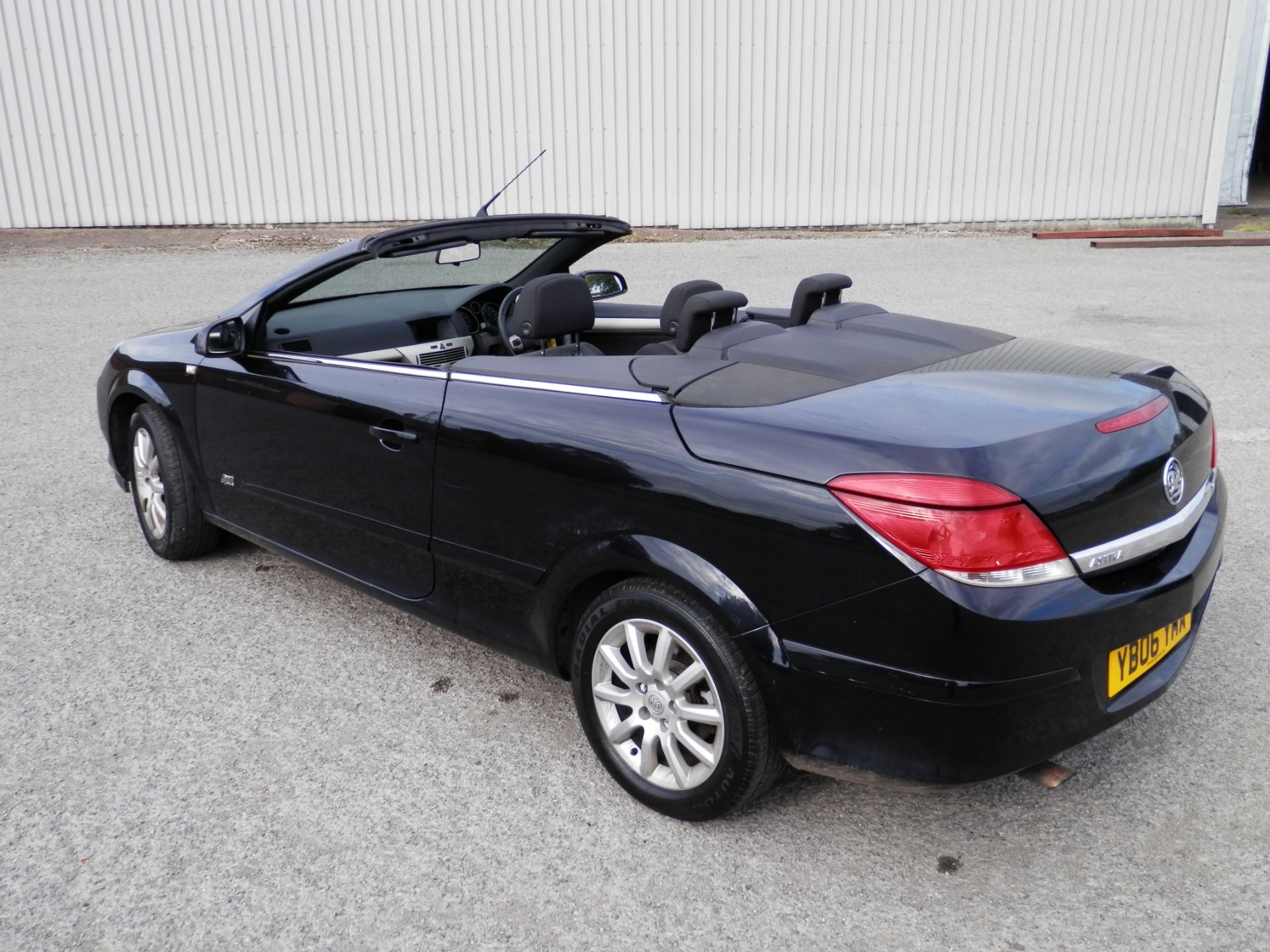 2006/06 VAUXHALL 1.8 SPORT TWINTOP, HARDTOP FOLDING CONVERTIBLE, 5 SPEED MANUAL, PETROL, MOT 05/2017 - Bild 9 aus 27