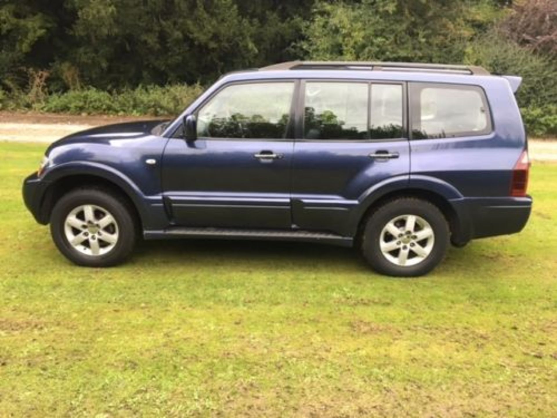 2006/06 MITSUBISHI SHOGUN 3.2 DID ELEGANCE, 7 SEATER, AUTOMATIC. ONLY 75K MILES, MOT AUGUST 2017 - Image 2 of 12