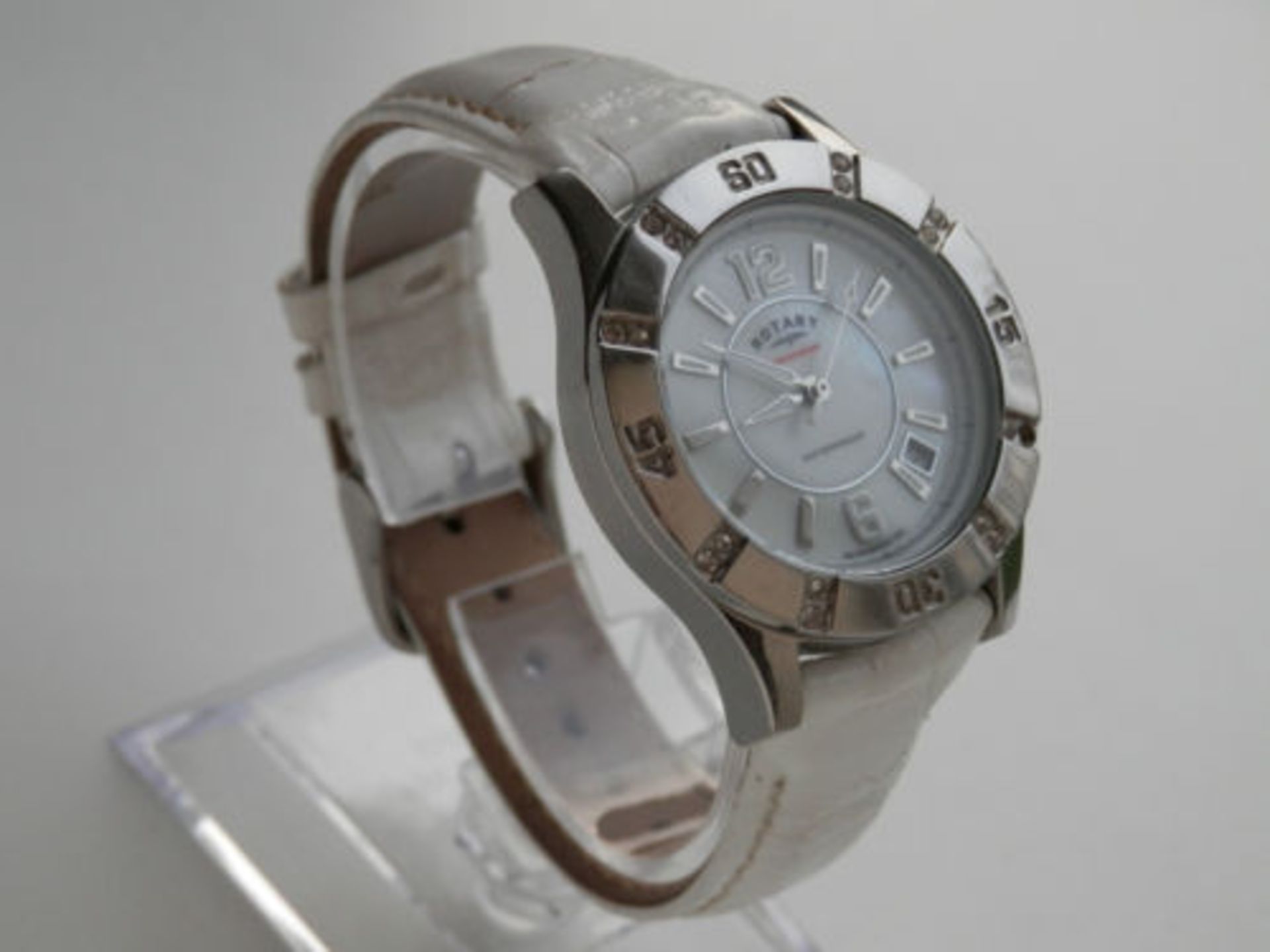 GREAT LOOKING LADIES ROTARY CHRONOSPEED WATERPROOF MOTHER OF PEARL DIAL WATCH. - Image 3 of 6