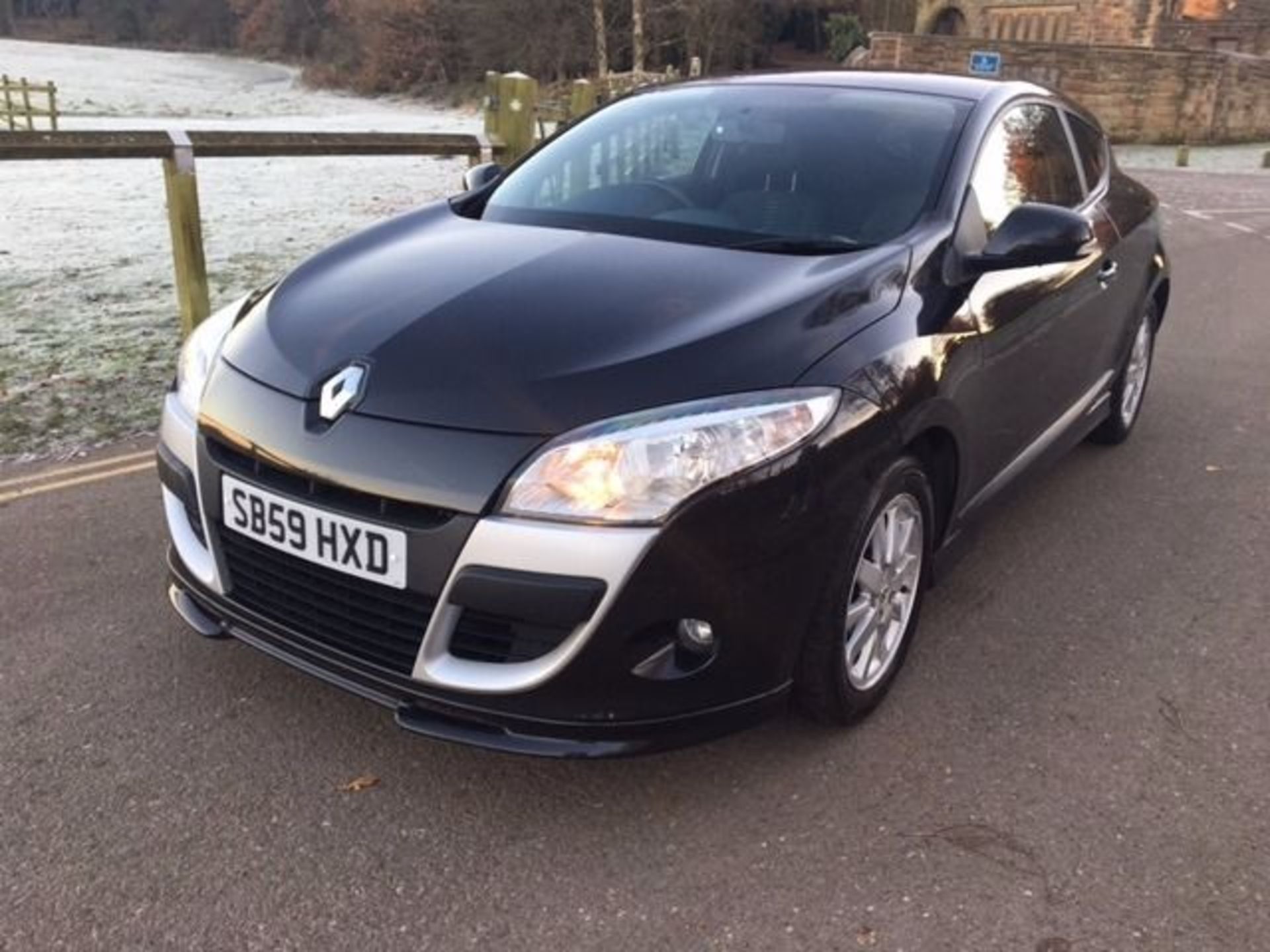 2009 RENAULT MEGANE 1.6 EXPRESSION VVT 110 BHP WITH RS BODY STYLING KIT. 55K MILES 12 MONTHS MOT.