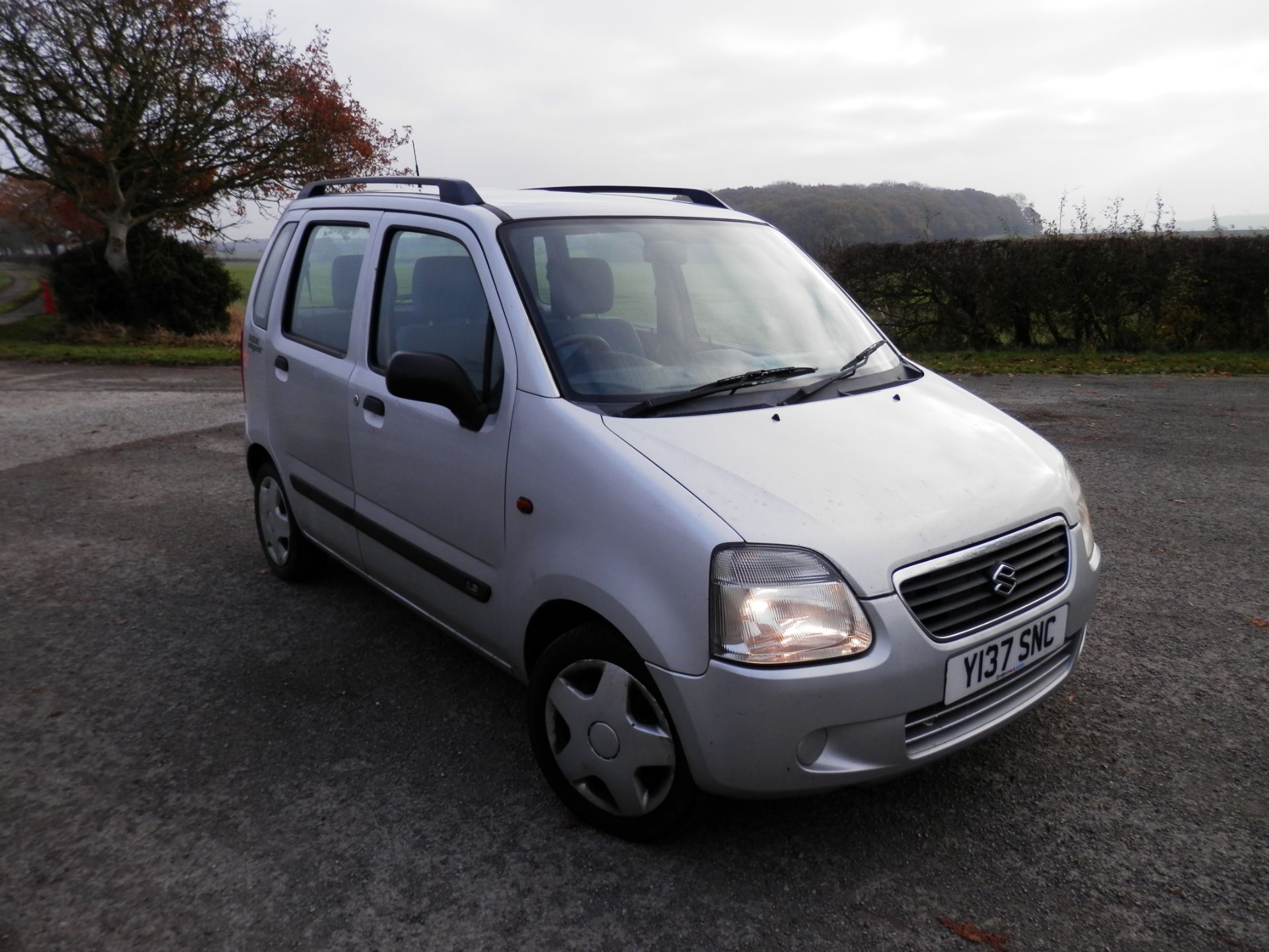 RESERVE NOW REMOVED ! Y REG/2001 SUZUKI WAGON R 1.3 GL. 106K MILES, MOT JULY 2017. HISTORY TO 2014. - Image 8 of 24
