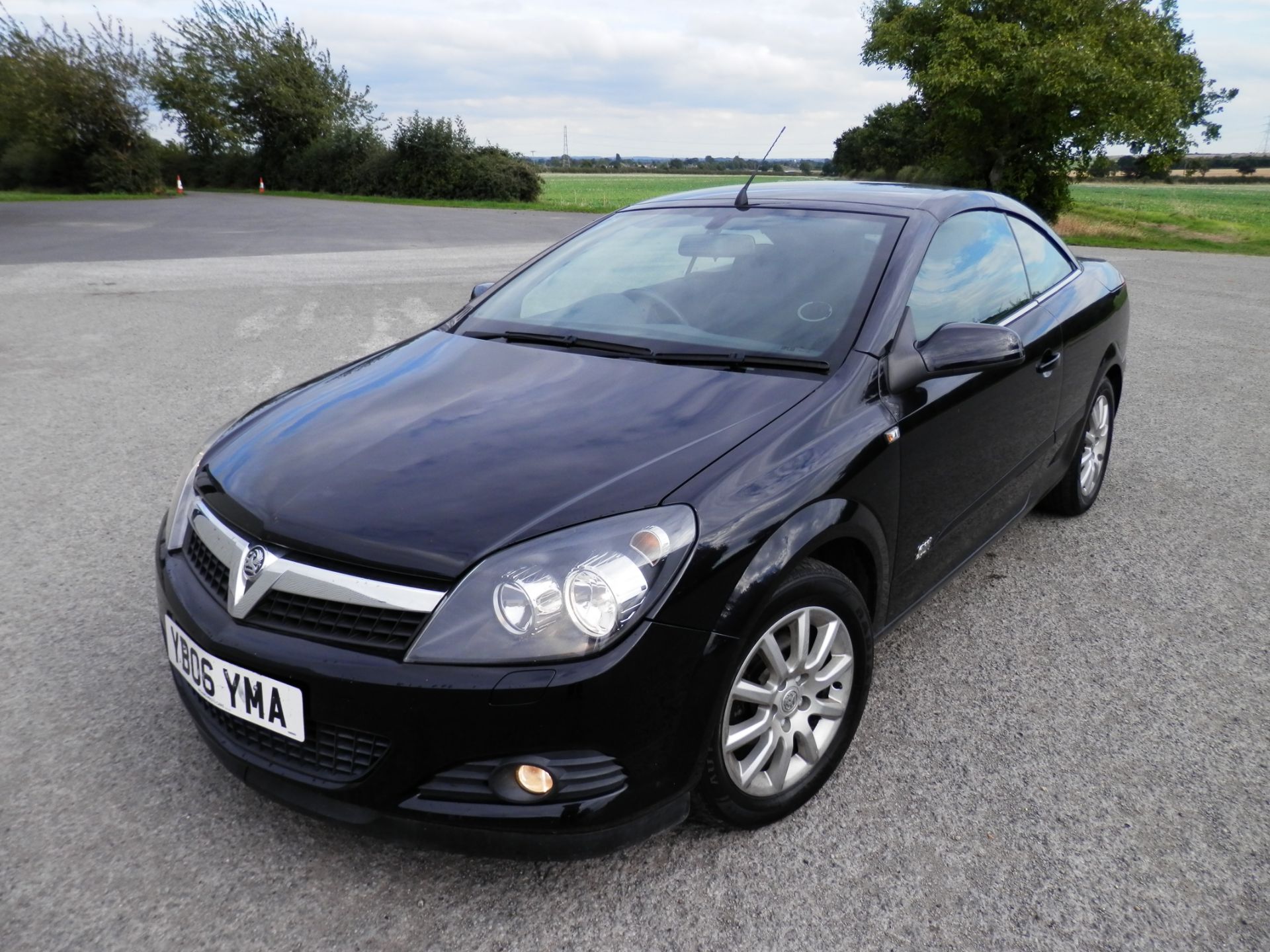 2006/06 VAUXHALL 1.8 SPORT TWINTOP, HARDTOP FOLDING CONVERTIBLE, 5 SPEED MANUAL, PETROL, MOT 05/2017 - Bild 6 aus 27