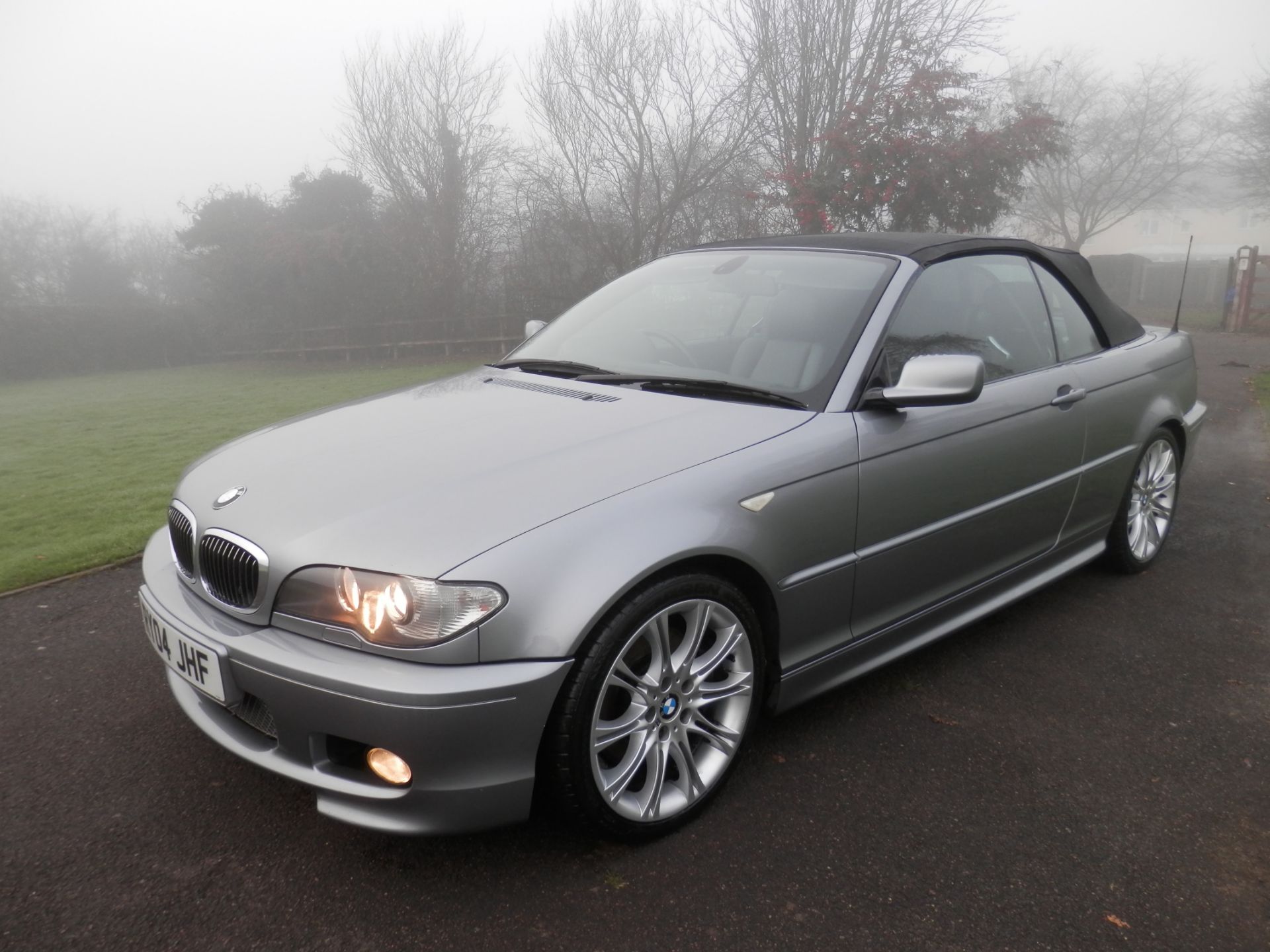 2004/04 BMW 330 CI M-SPORT COUPE SPORTS AUTO CONVERTIBLE, SILVER WITH BLACK LEATHER, ONLY 69K MILES. - Image 6 of 21