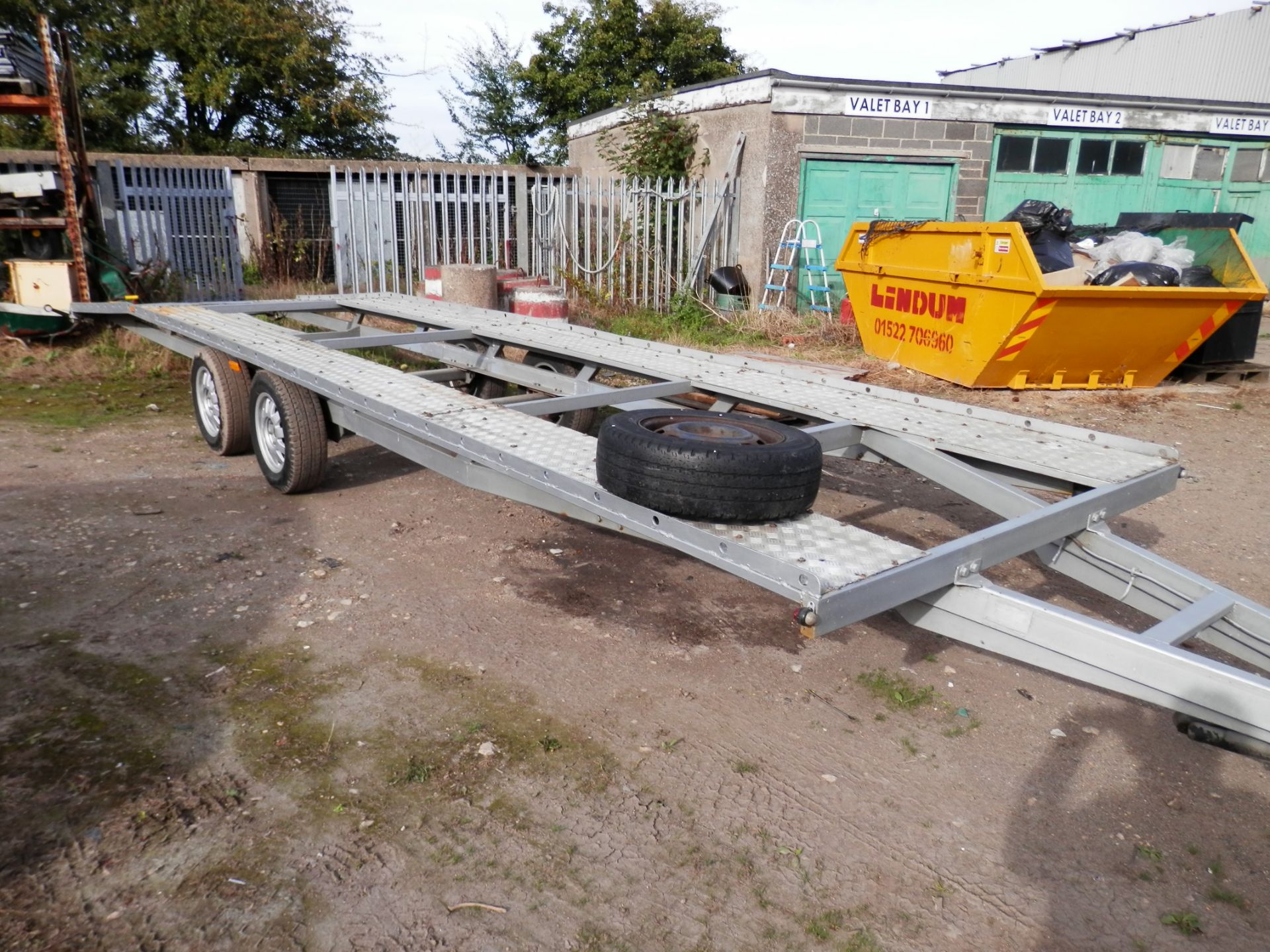 3400 KG 2 CAR TRAILER, 2.5 TONNE CARRYING CAPACITY !! GOOD ALLOYS/TYRES & SPARE WHEEL. - Bild 3 aus 11