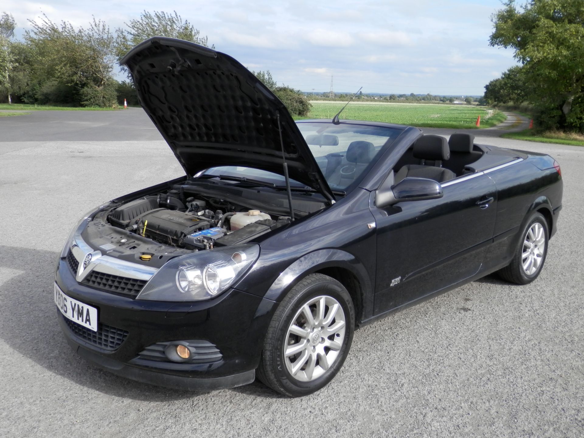 2006/06 VAUXHALL 1.8 SPORT TWINTOP, HARDTOP FOLDING CONVERTIBLE, 5 SPEED MANUAL, PETROL, MOT 05/2017 - Bild 15 aus 27