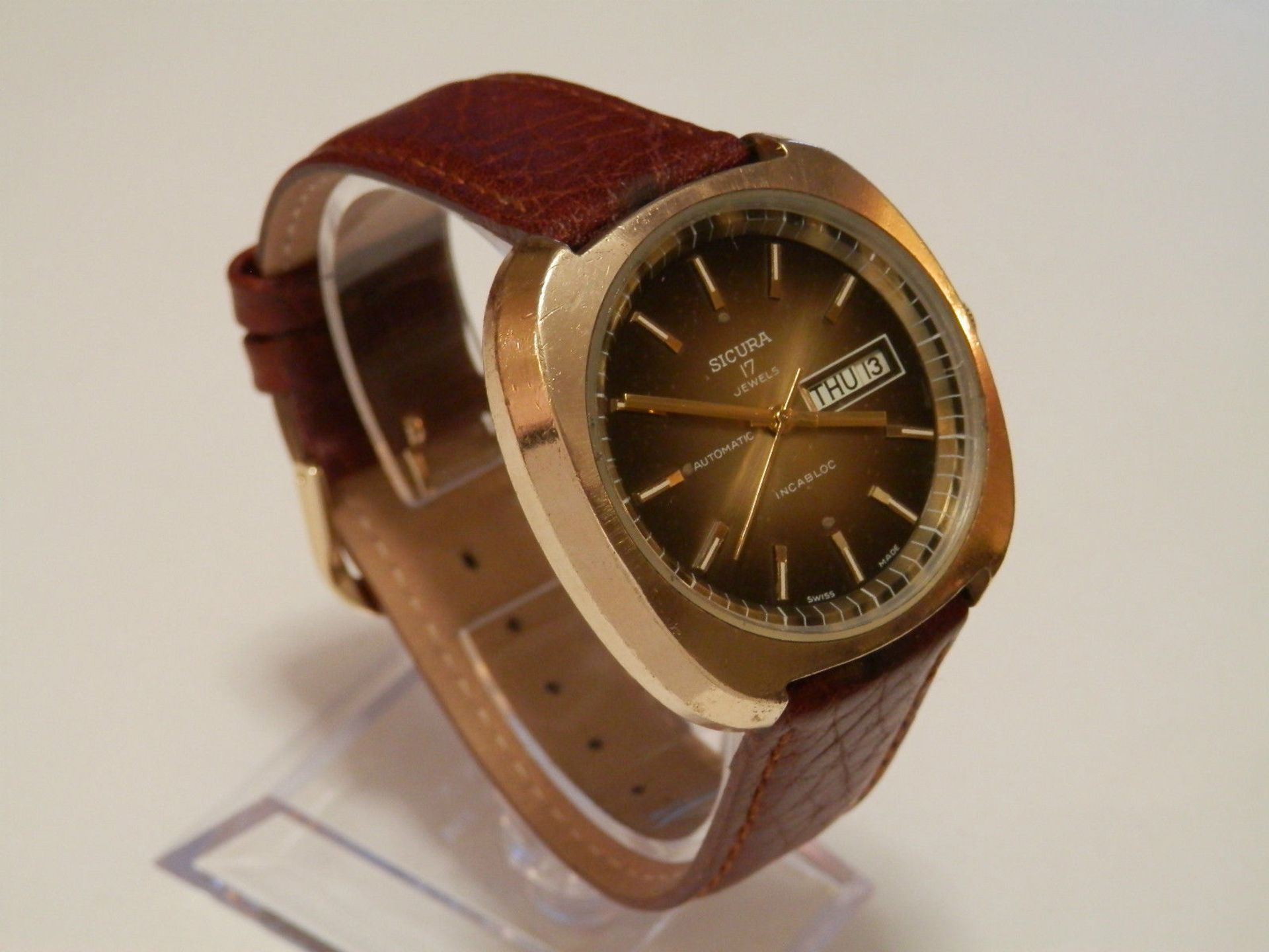 GORGEOUS LOOKING VINTAGE SICURA (BREITLING) GENTS SWISS 17 JEWEL AUTO DAY/DATE WATCH - Image 20 of 21