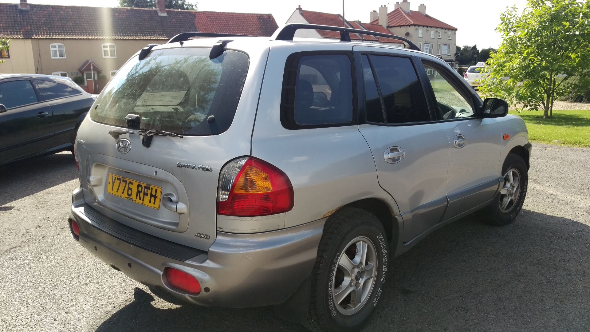 2001/Y REG HYUNDAI SANTA FE 2.4 PETROL 4 X 4, ICY AIR CON, 115K MILES. - Image 4 of 15