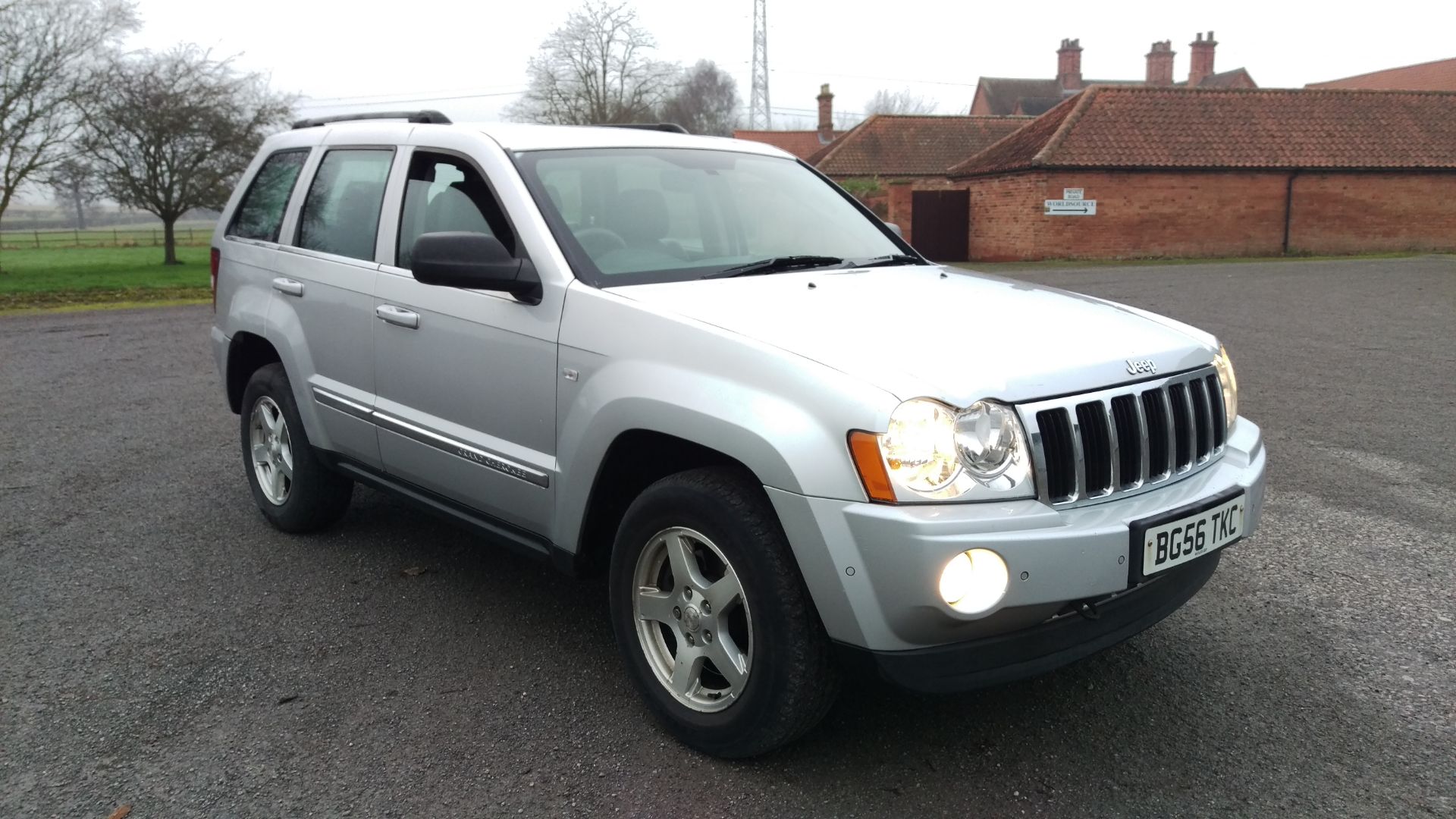 2006/56 PLATE JEEP GRAND CHEROKEE 3.0 CRD V6 TURBO DIESEL AUTO. ONLY 92K MILES. 12 MONTHS MOT - Image 9 of 32