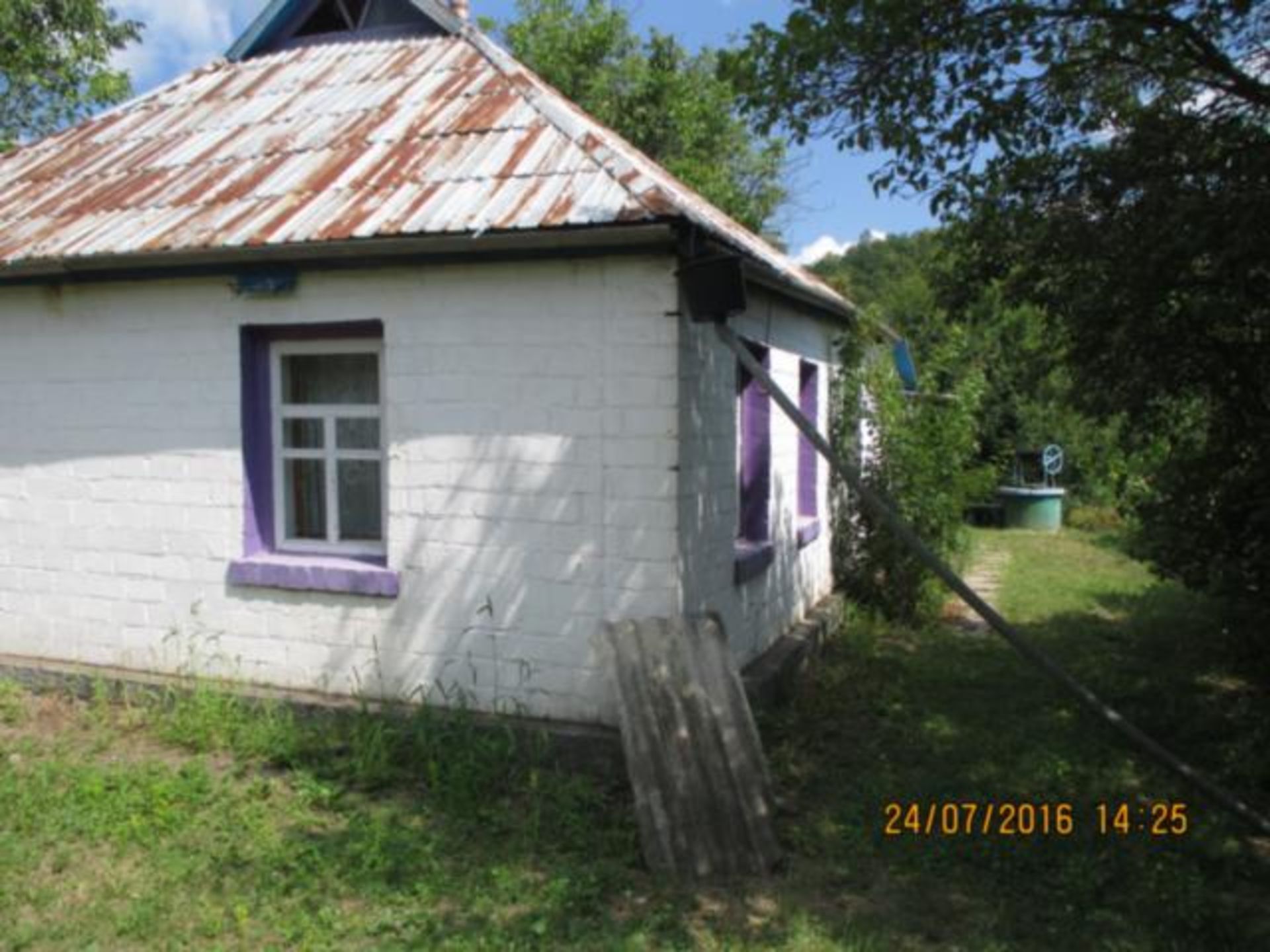 Super bargain cottage with land next to large forest and lakes - Image 4 of 48