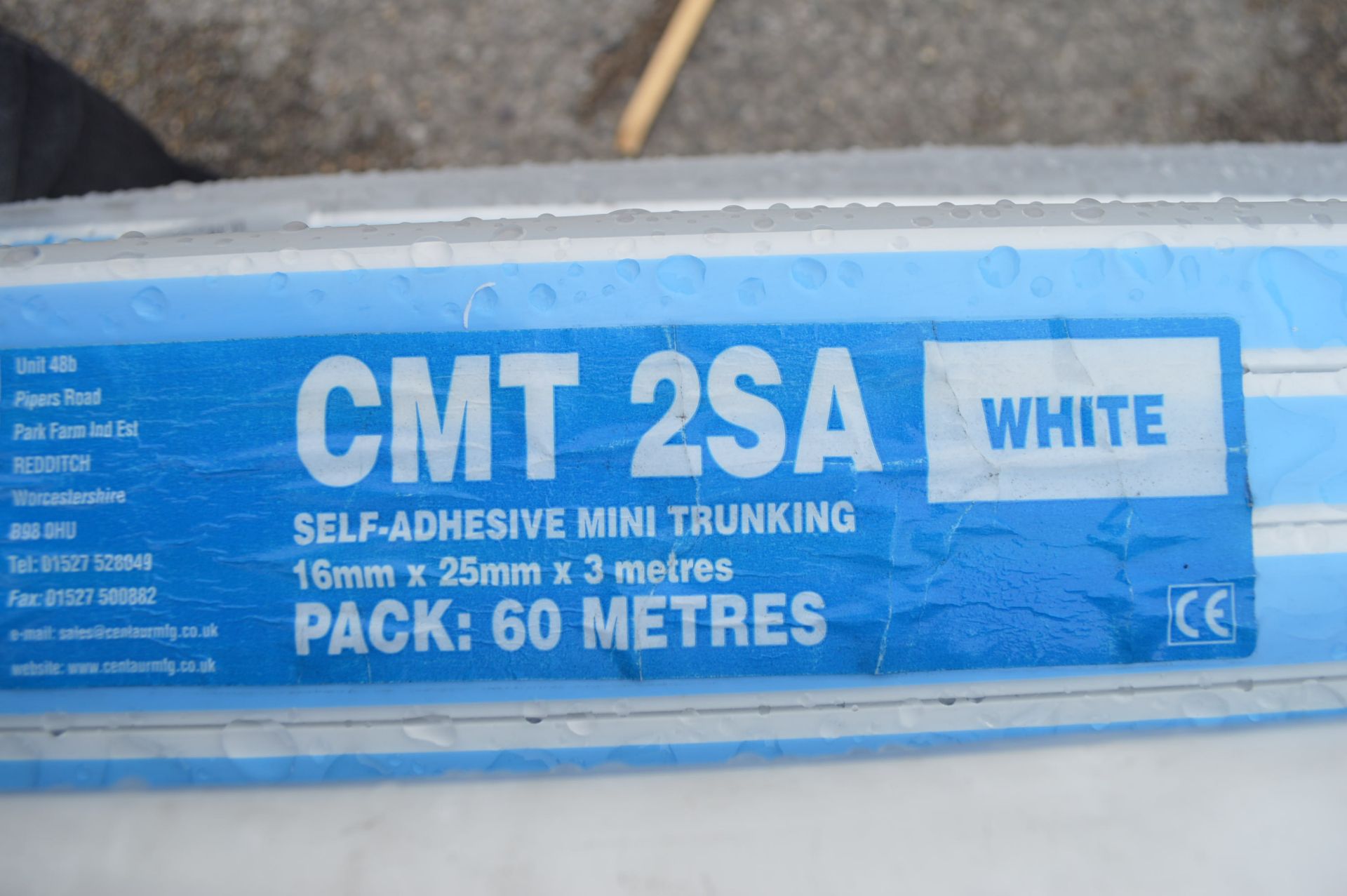 1200 METRES OF SELF-ADHESIVE MINI TRUNKING WHITE - Image 2 of 6