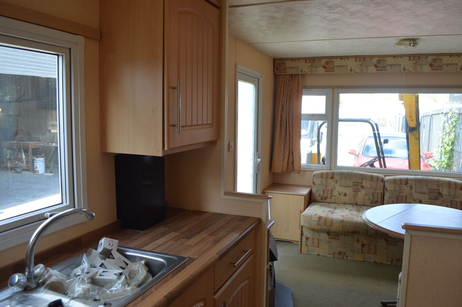 BELIEVED TO BE 2002 - TORINO CLASSIC 28, 2 BEDROOM SINGLE AXLE STATIC CARAVAN *NO VAT* - Image 16 of 19