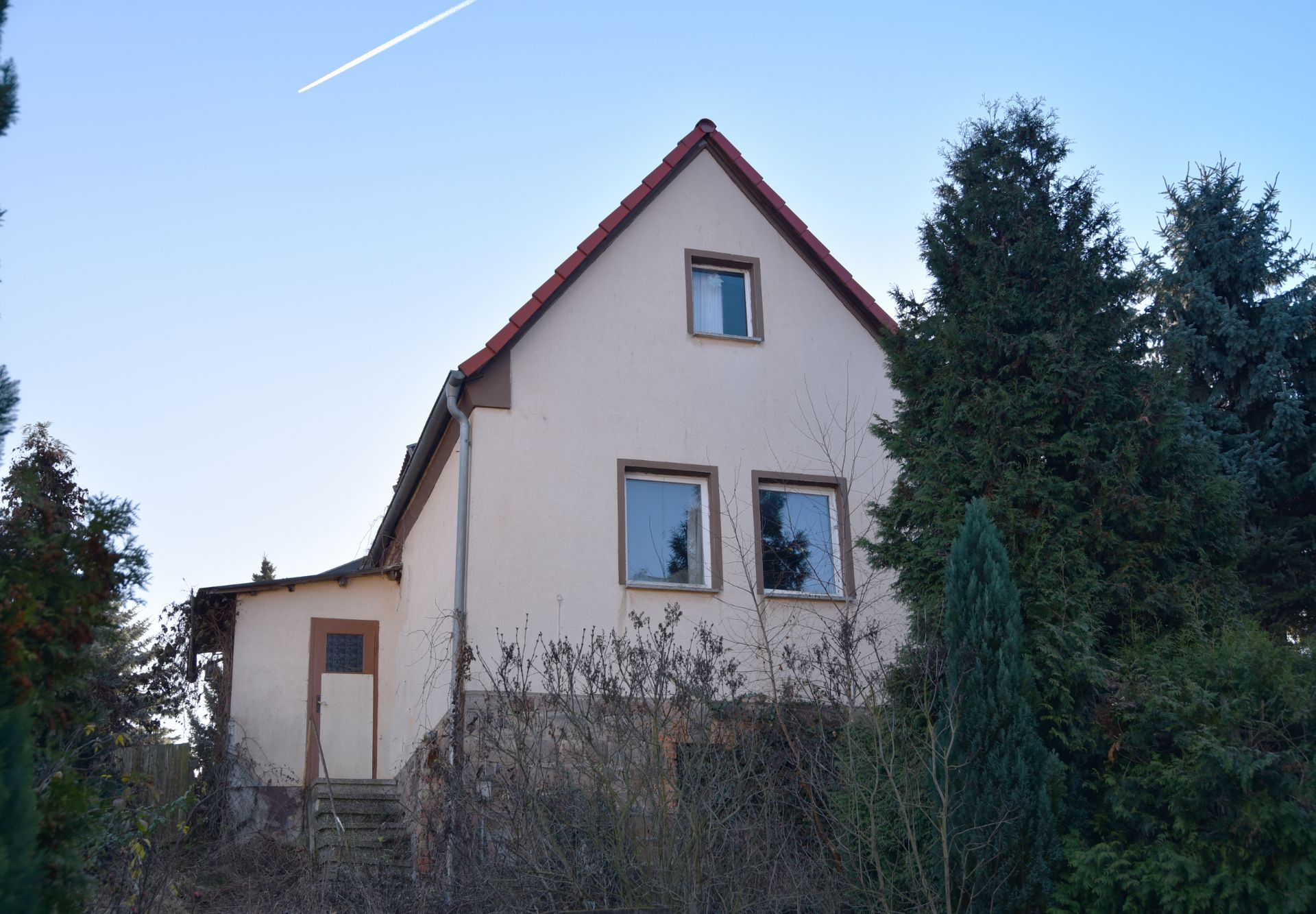 LARGE FREEHOLD HOUSE AND LAND IN SAXONY-ANHALT, GERMANY - Image 2 of 60