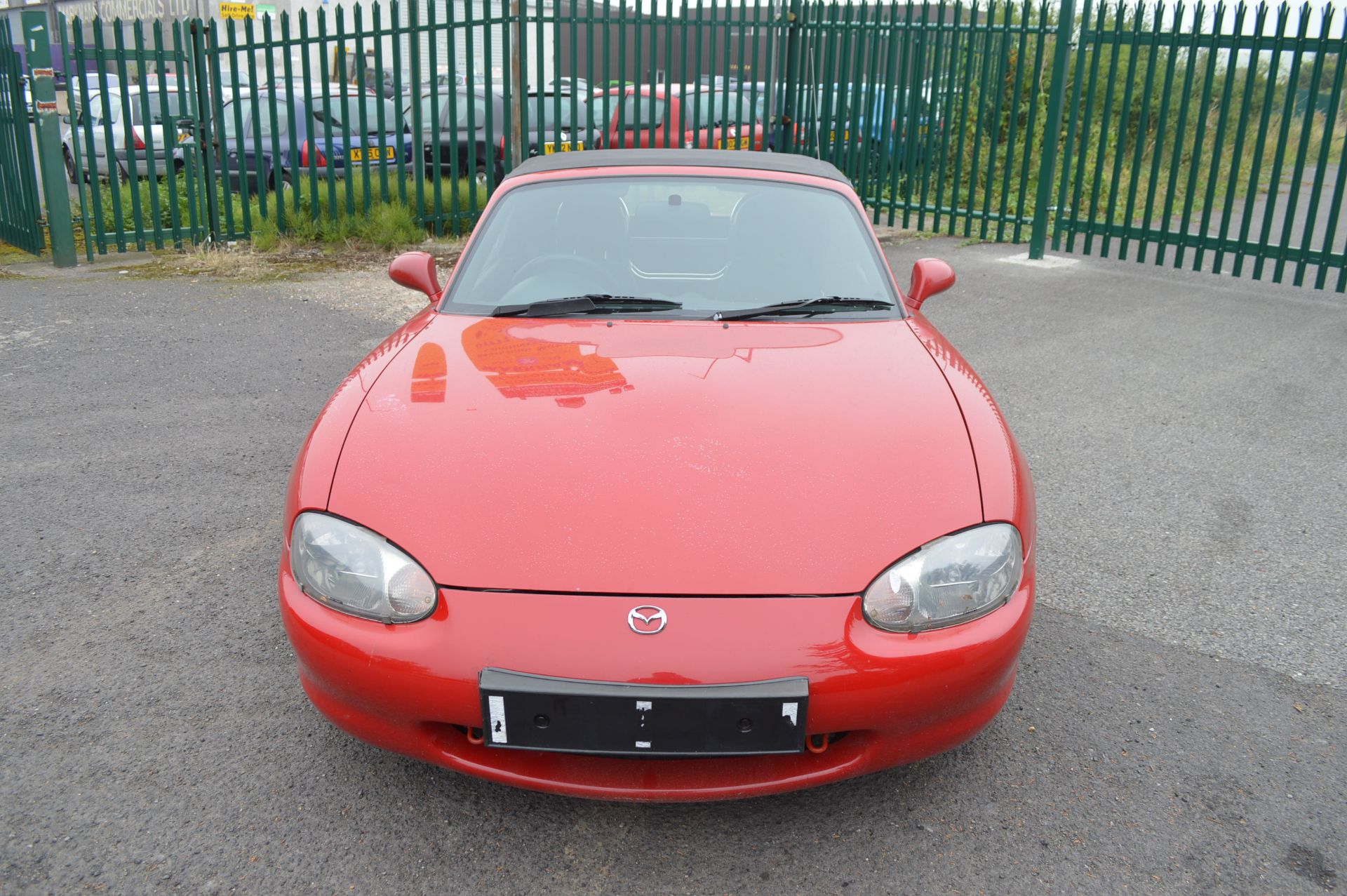 2001/Y REG MAZDA MX-5 1.81 CONVERTIBLE, UPRATED SUSPENSION, BRAKES, INDUCTION, - Image 2 of 17