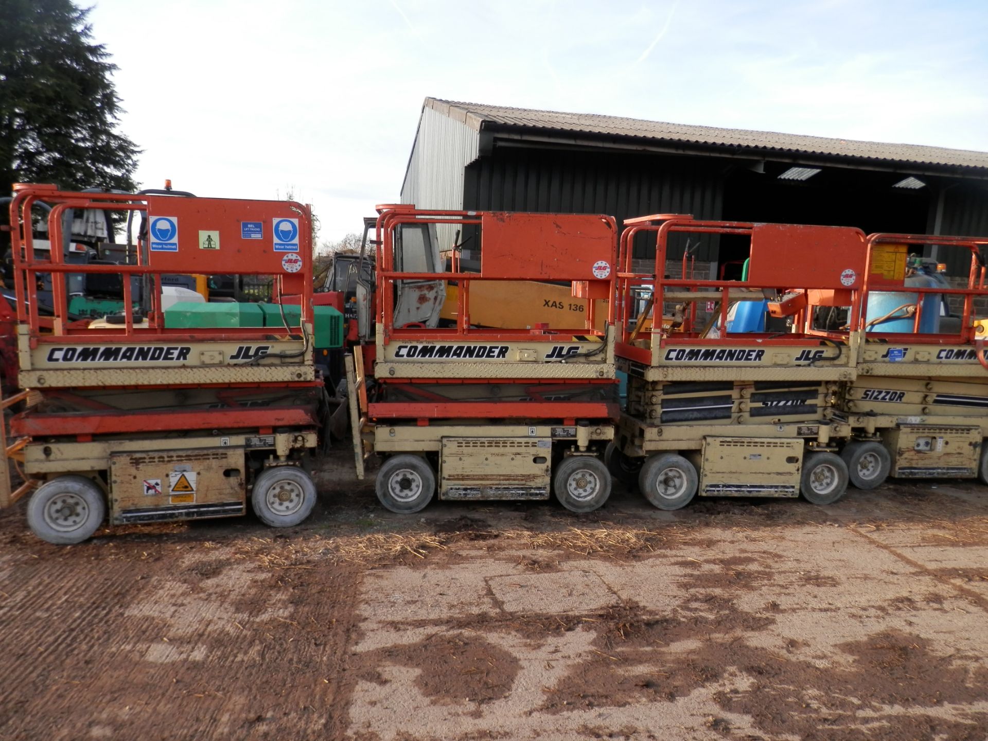 1994 JLG OM-1732 ELECTRIC SCISSOR LIFT, GOOD WORKING ORDER. (1 OF 6 AVAILABLE) - Image 8 of 9