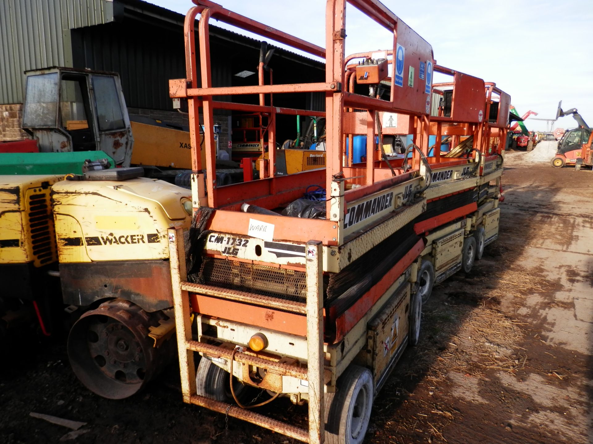 1994 JLG OM-1732 ELECTRIC SCISSOR LIFT, GOOD WORKING ORDER. (1 OF 6 AVAILABLE) - Image 4 of 9