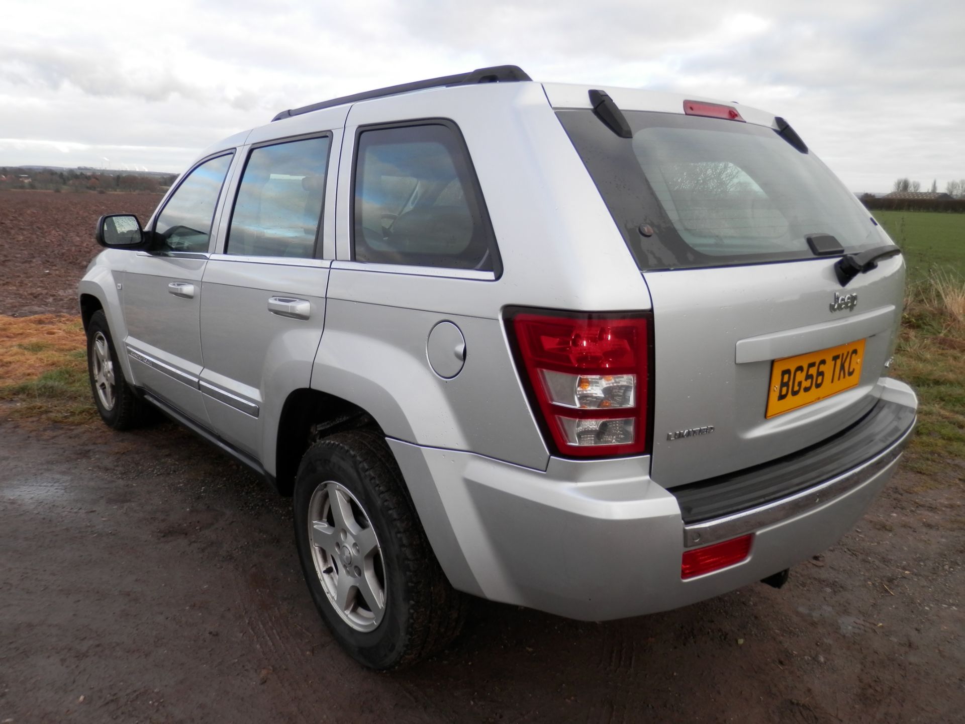 2006/56 PLATE JEEP GRAND CHEROKEE 3.0 CRD V6 TURBO DIESEL AUTO. ONLY 92K MILES. 12 MONTHS MOT - Image 6 of 28