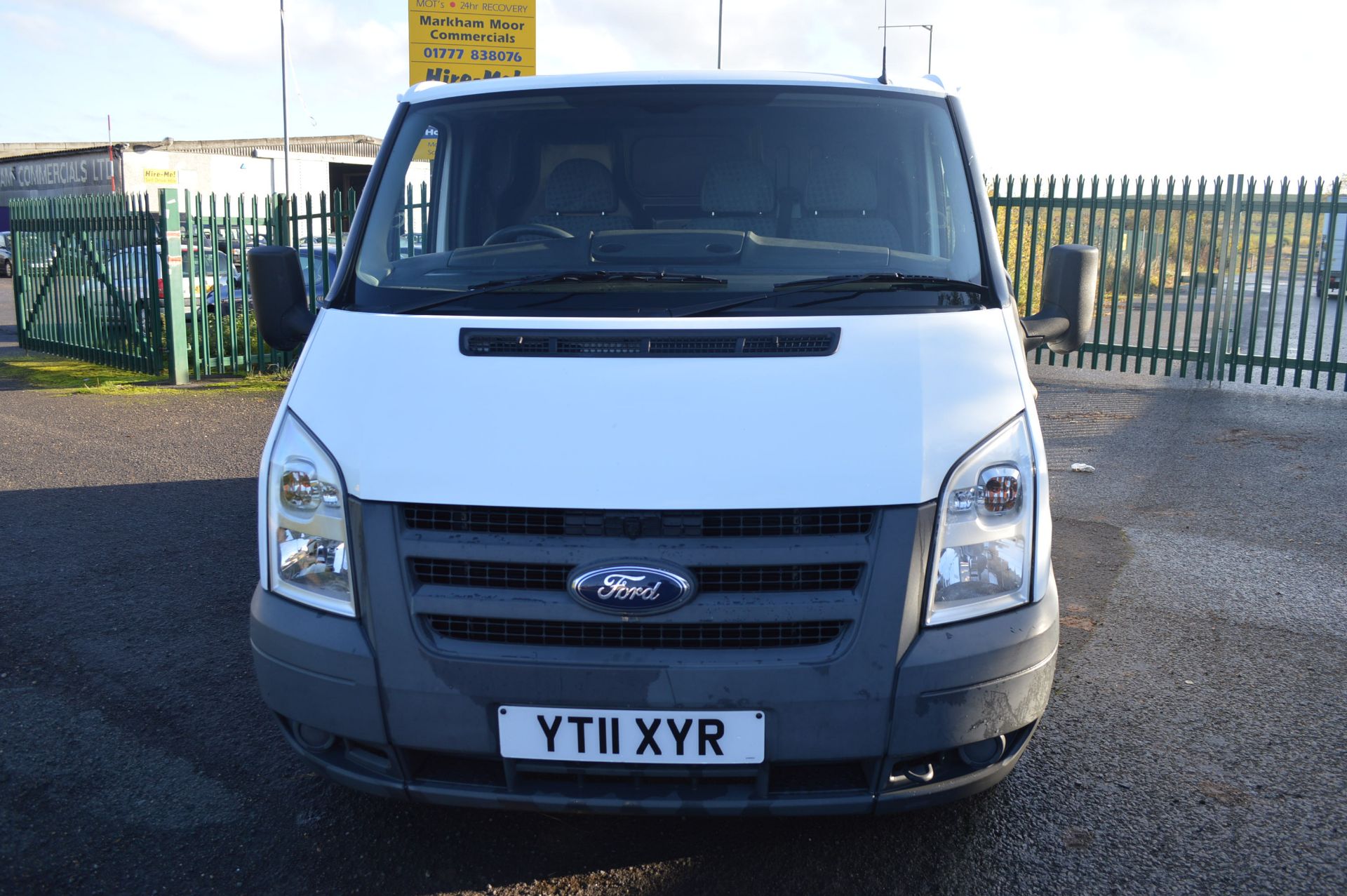 2011/11 REG FORD TRANSIT 85 T260M FWD, SHOWING 1 FORMER KEEPER *NO VAT* - Image 2 of 23