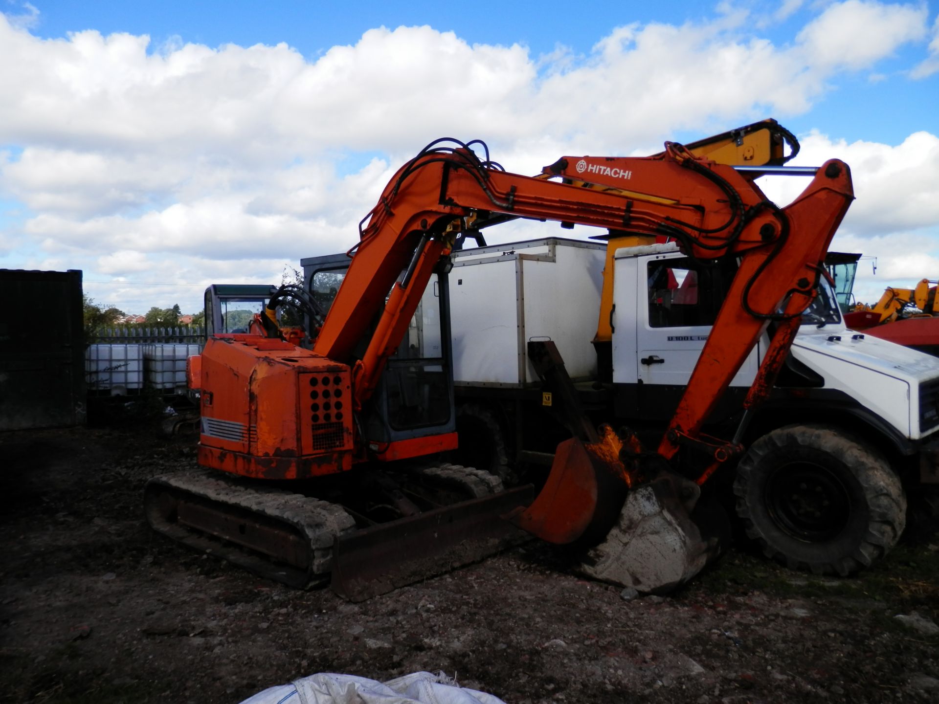 WORKING HITACHI EX50URG 5 TONNE TRACKED DIESEL DIGGER.