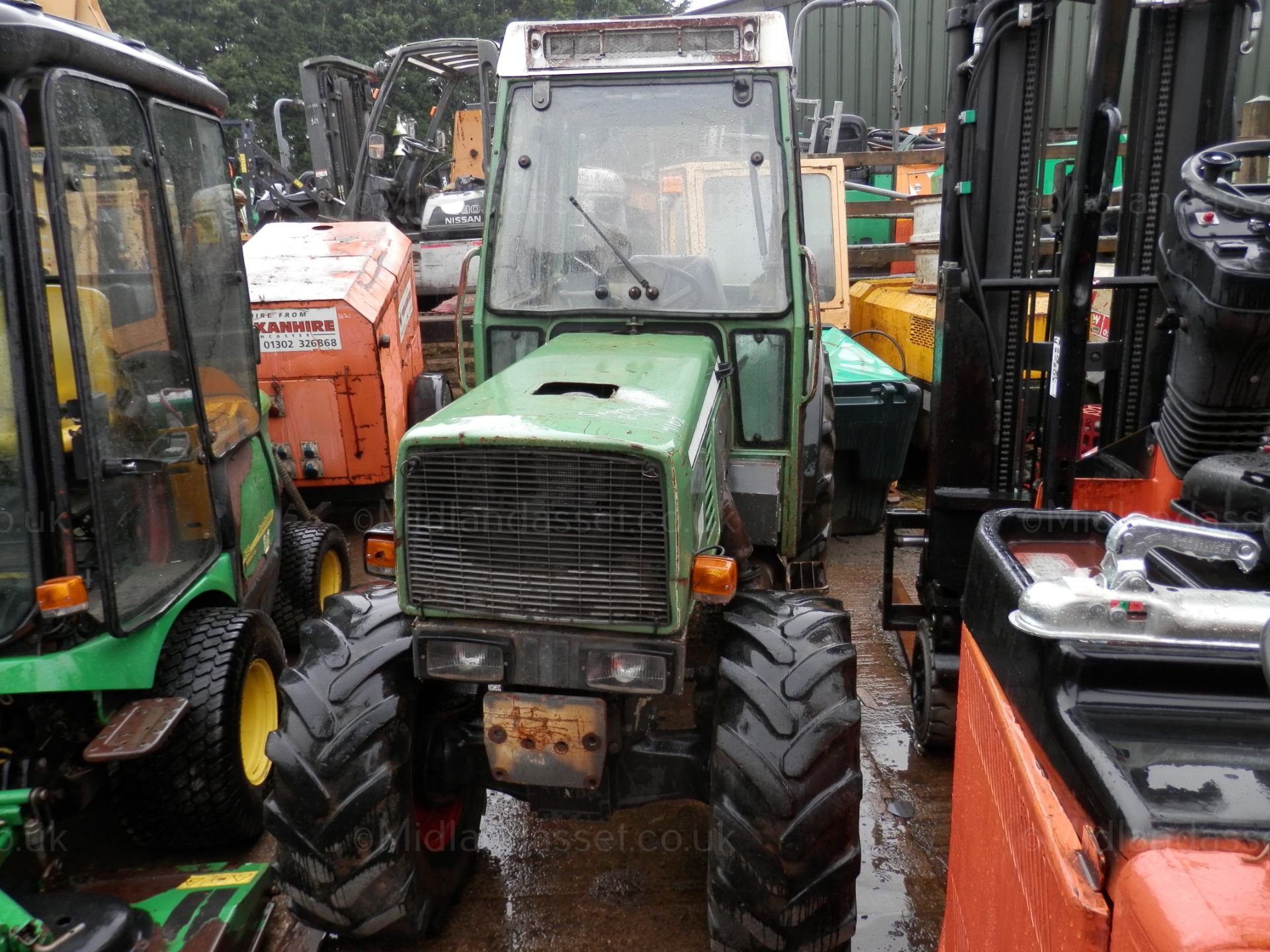 1992/J REG FENDT 260V TRACTOR - Image 6 of 10