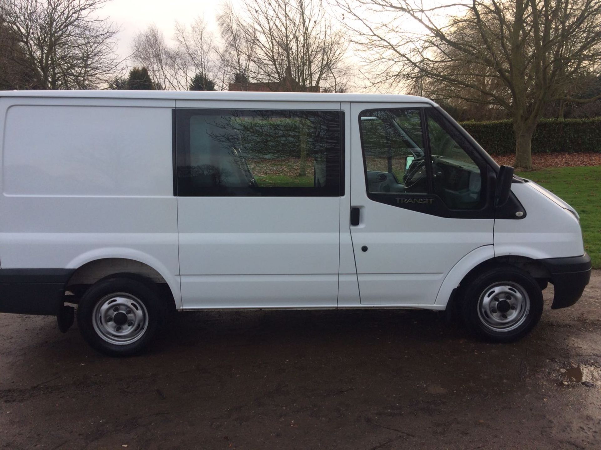 2011/60 REG FORD TRANSIT 85 T280S D/C FWD, SHOWING 1 FORMER KEEPER *NO VAT*