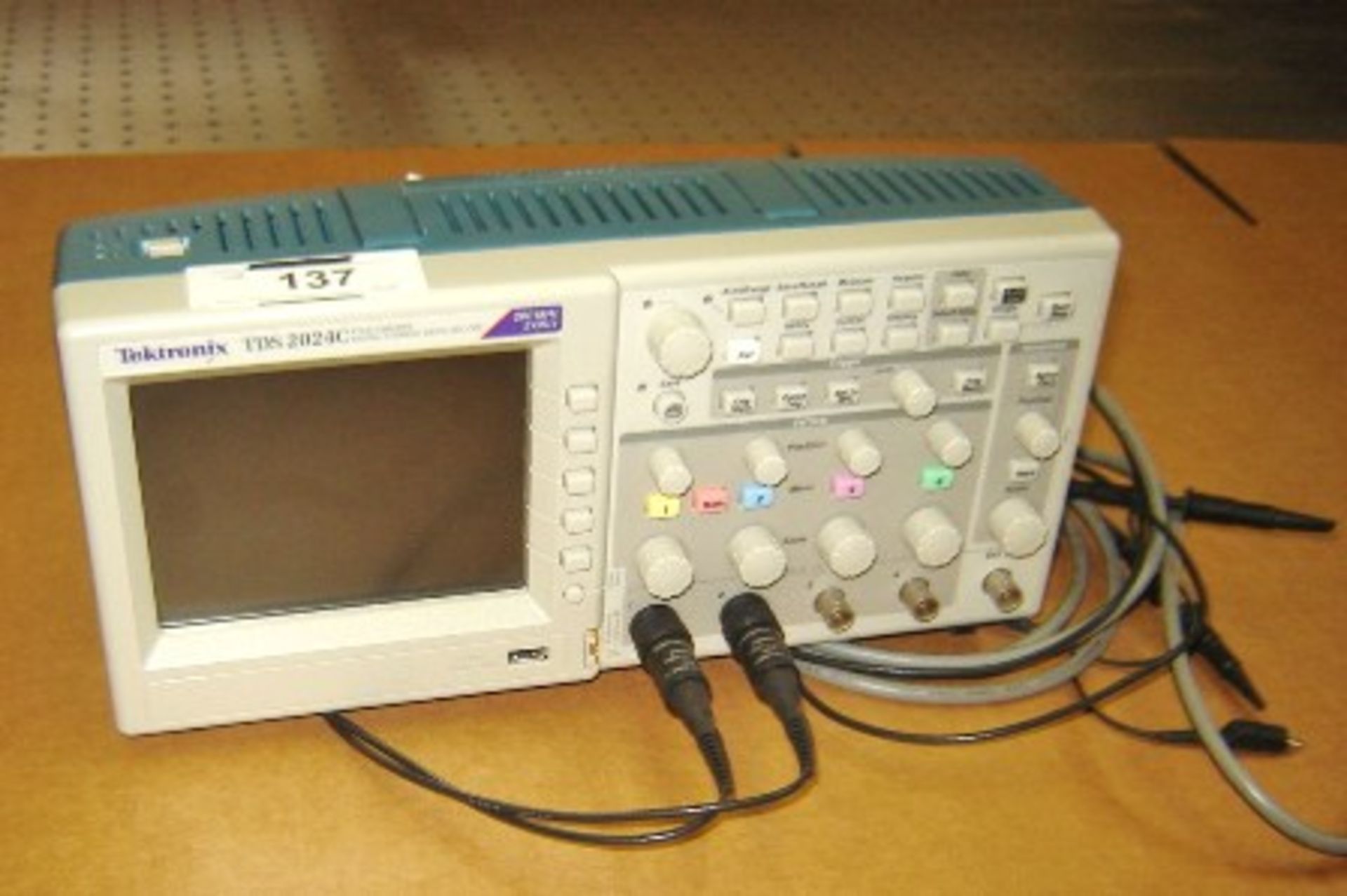 TEKTRONIX STORAGE OSCILLOSCOPE