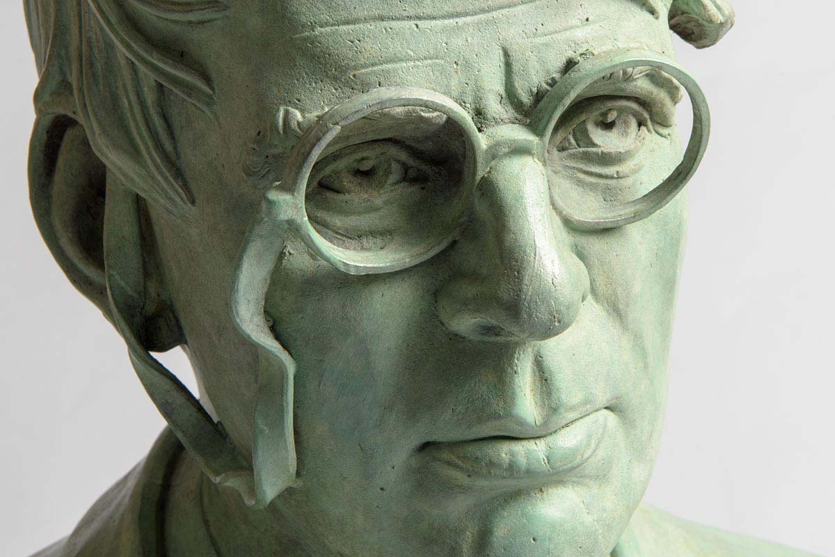 Rory Breslin (b.1963) William Butler Yeats bronze sculpture number 1 from an edition 3 signed and - Image 7 of 7