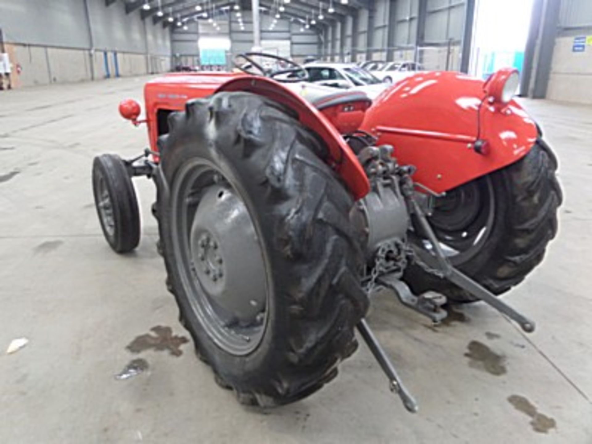 MASSEY FERGUSON Serial number SHMYW325885 - manufactured during 1963 but unregistered the new owner - Image 17 of 21