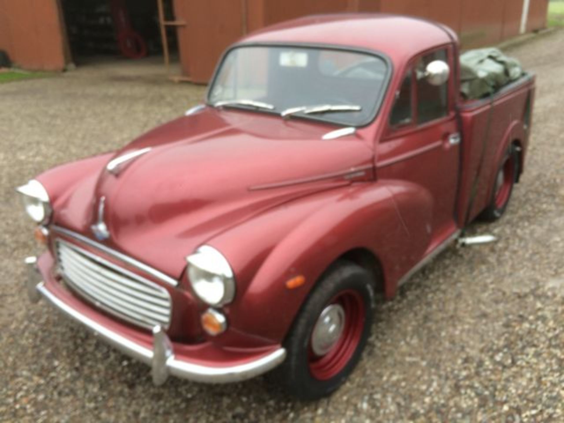 MORRIS Chassis number MAU5/256025 - this example has been the subject of an earlier restoration and