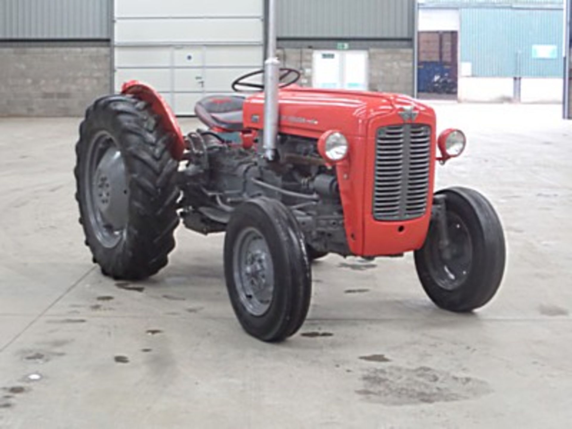 MASSEY FERGUSON Serial number SHMYW325885 - manufactured during 1963 but unregistered the new owner - Image 10 of 21