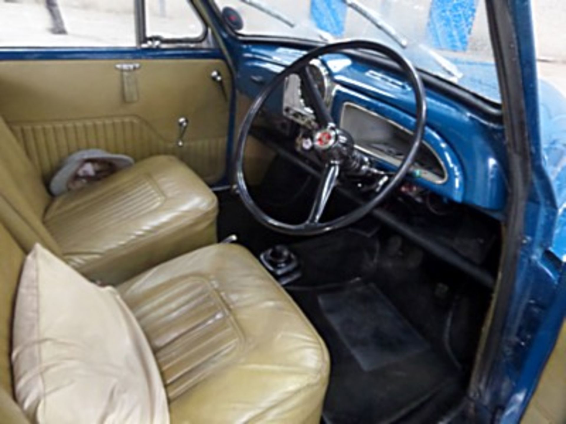 MORRIS Chassis number MAW5D1289202F - this very late example is a multiple show winning car, fully - Image 11 of 17