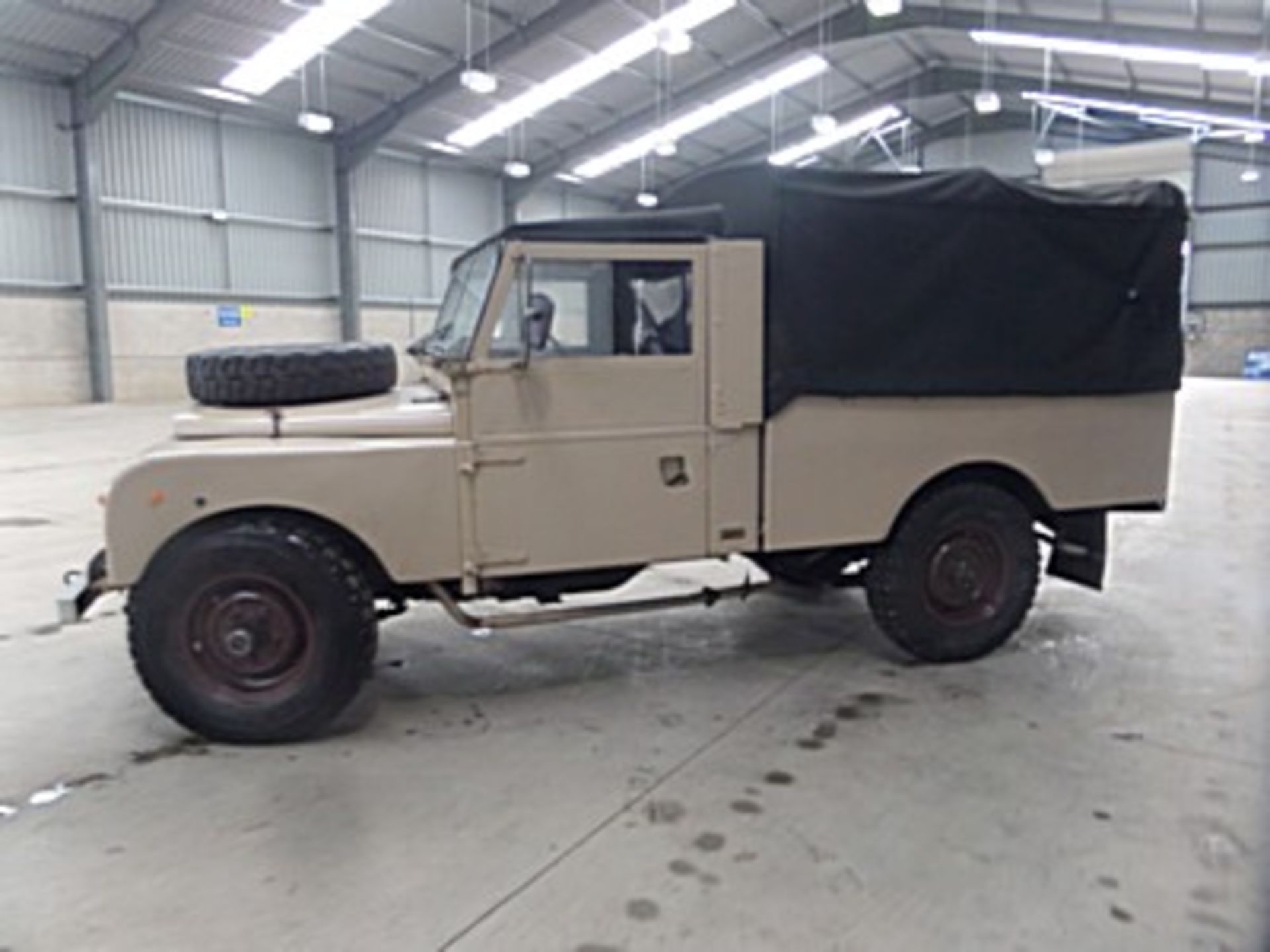 LAND ROVER Chassis number 57230302 - this 1955 Series 1 Pick Up is a 107" petrol example in LHD - Image 19 of 28
