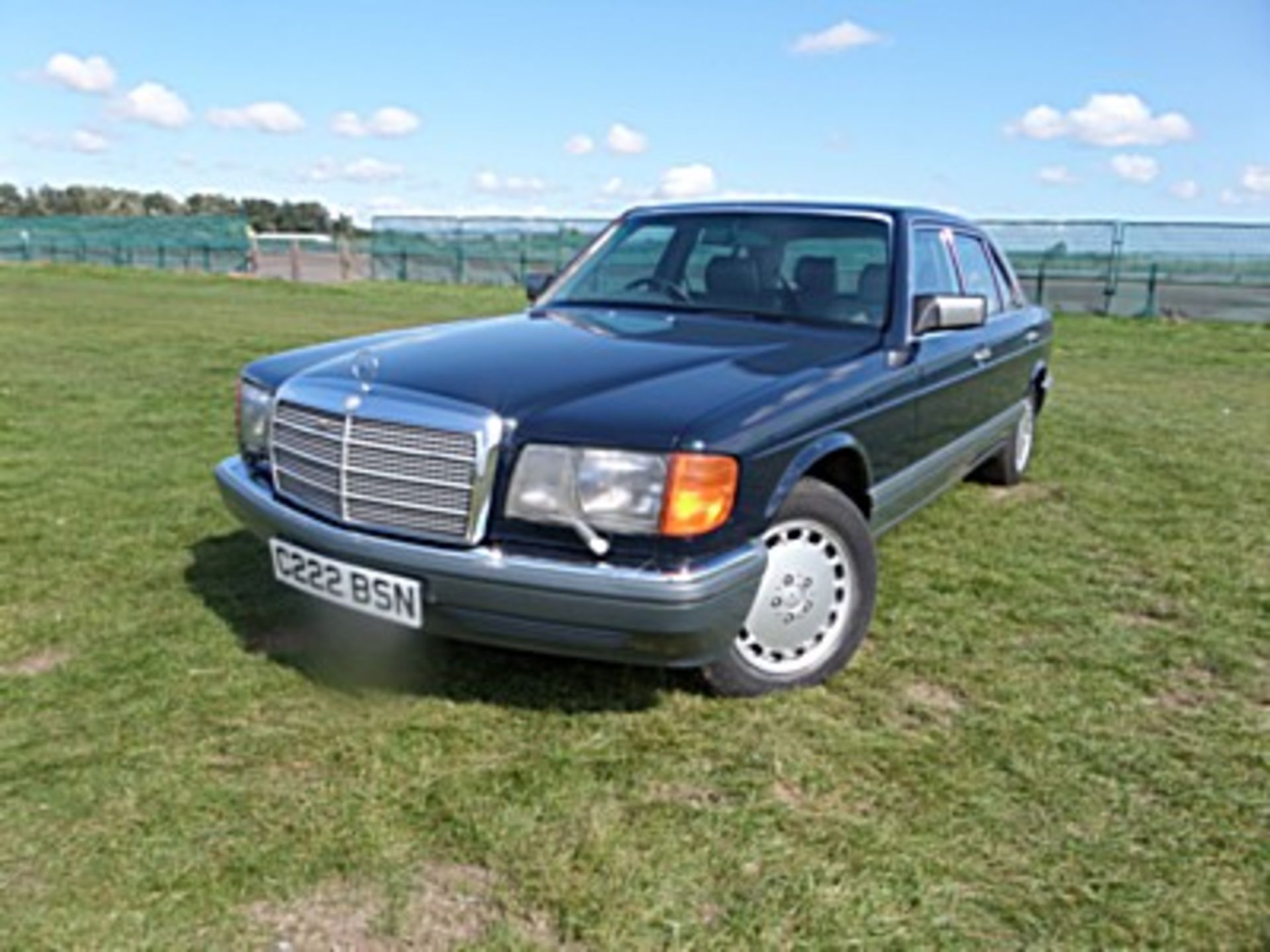 MERCEDES Chassis number WDB1260372A230761 -
ESTIMATE £2000 - £2500 Year 1986