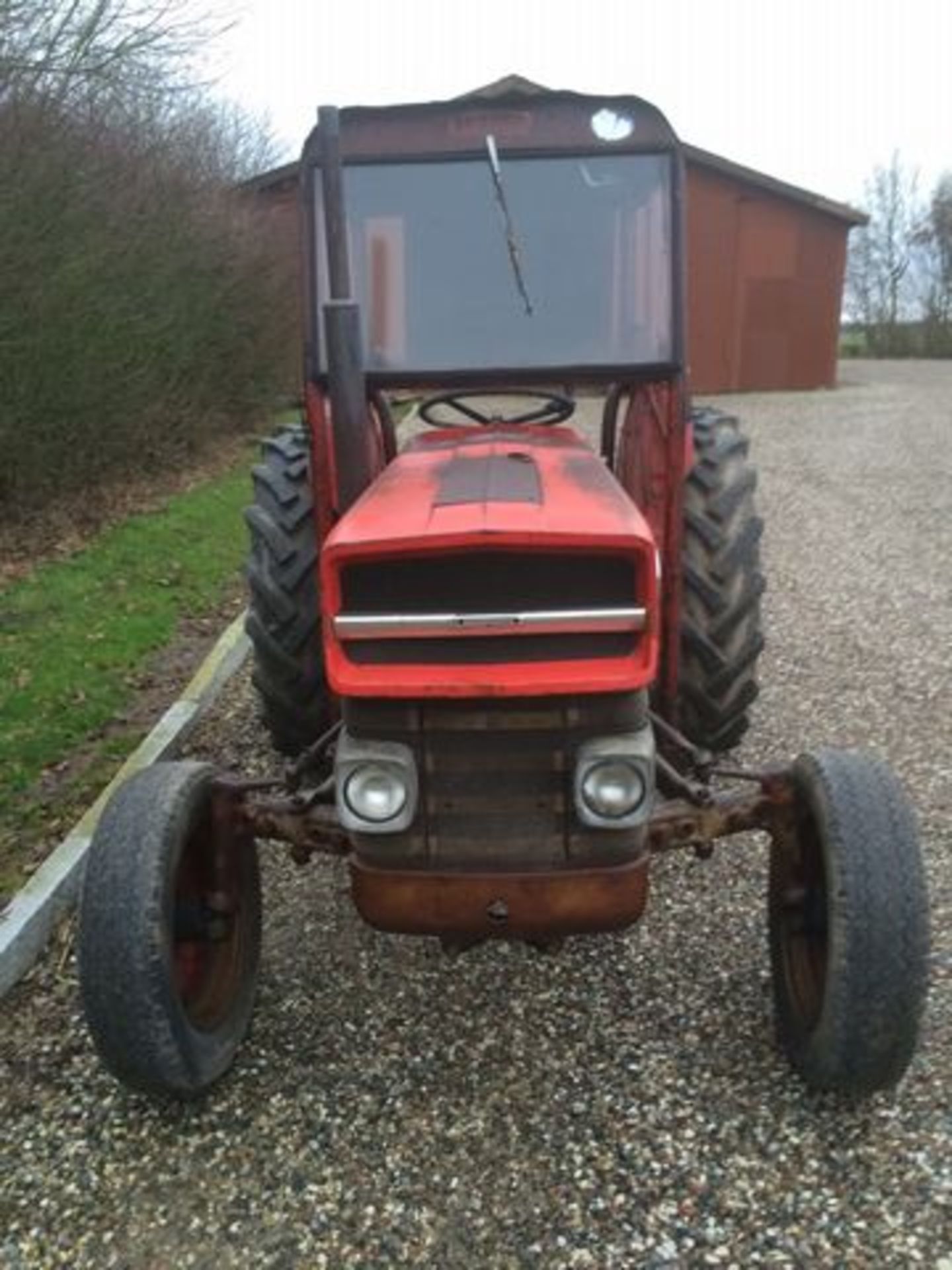 MASSEY FERGUSON Age unknown production ran between 1965 and 1975 this example shows 5506 hours - Image 4 of 12