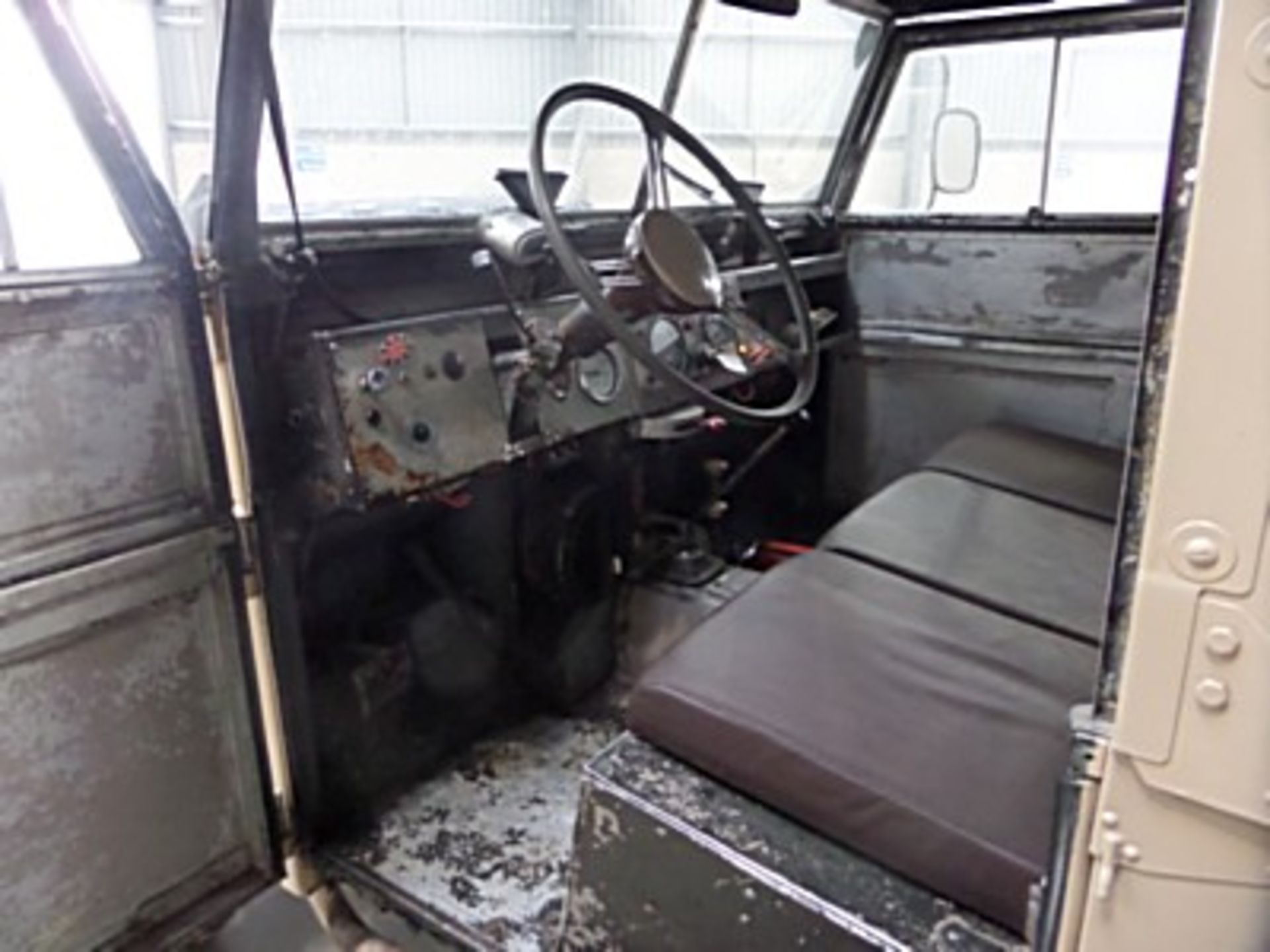 LAND ROVER Chassis number 57230302 - this 1955 Series 1 Pick Up is a 107" petrol example in LHD - Image 20 of 28