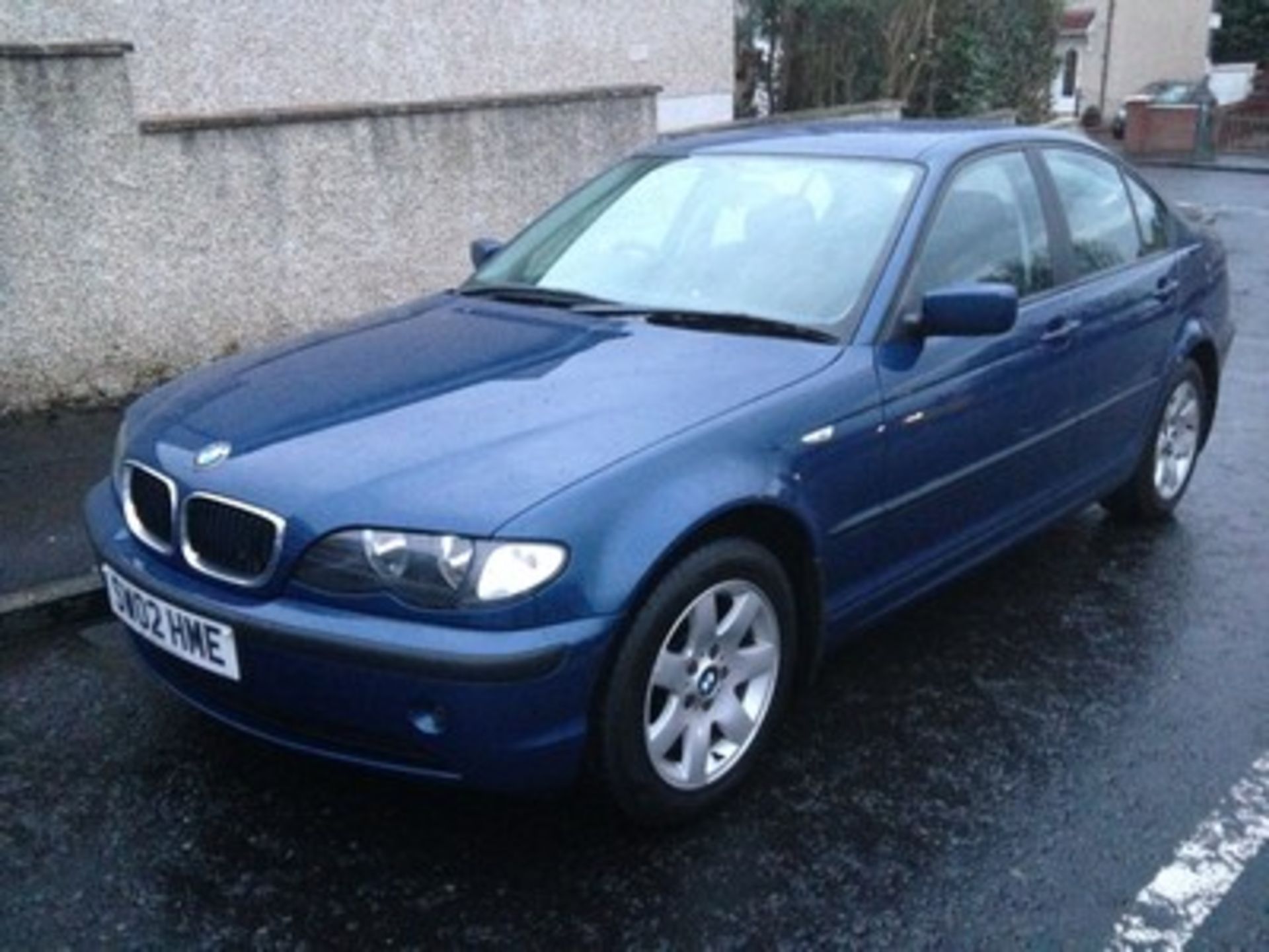 BMW E46 BMW 316i SE first registered on July 12th 2002 having covered a genuine 27033 miles in the - Image 2 of 5