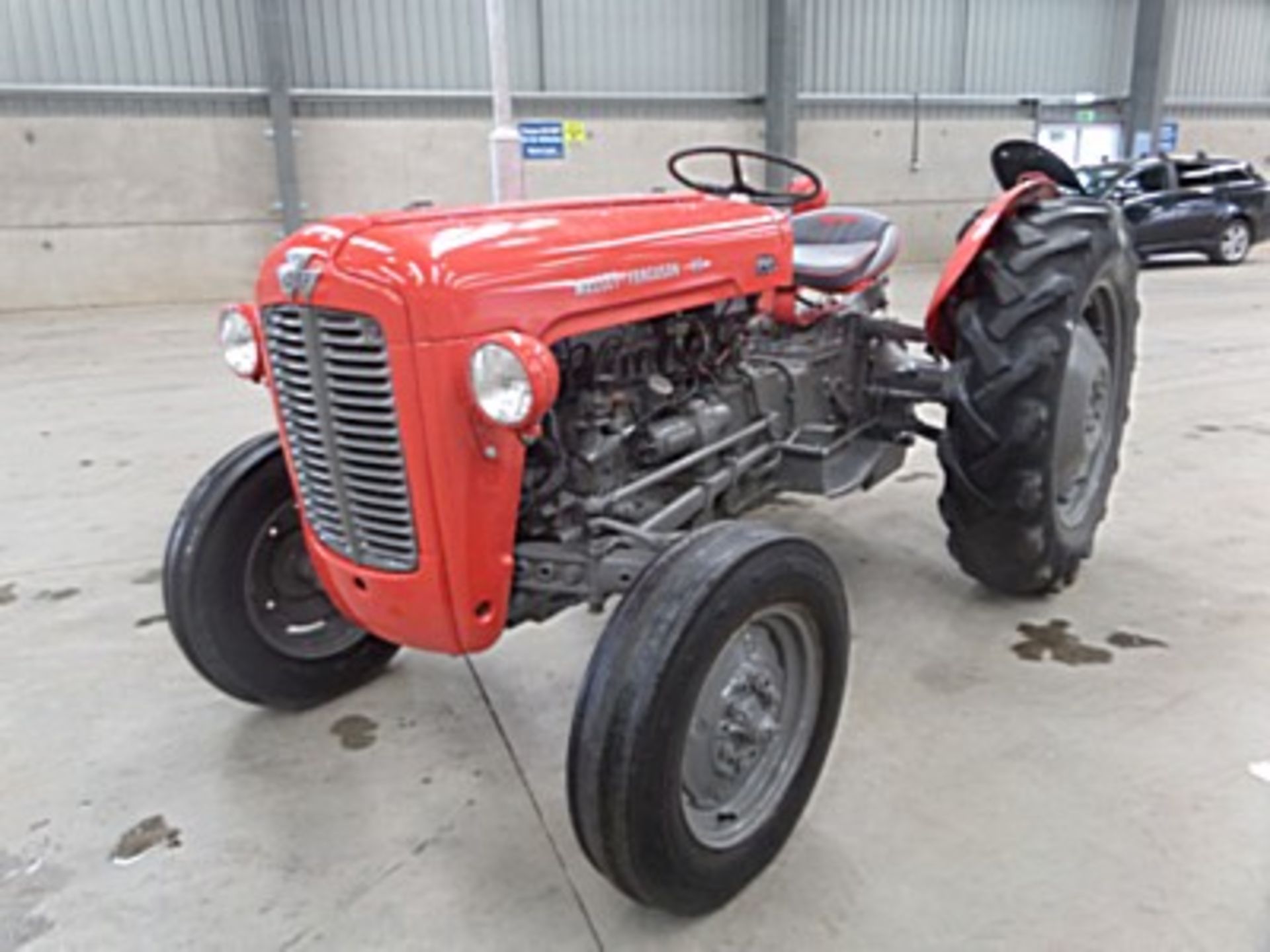 MASSEY FERGUSON Serial number SHMYW325885 - manufactured during 1963 but unregistered the new owner - Image 21 of 21