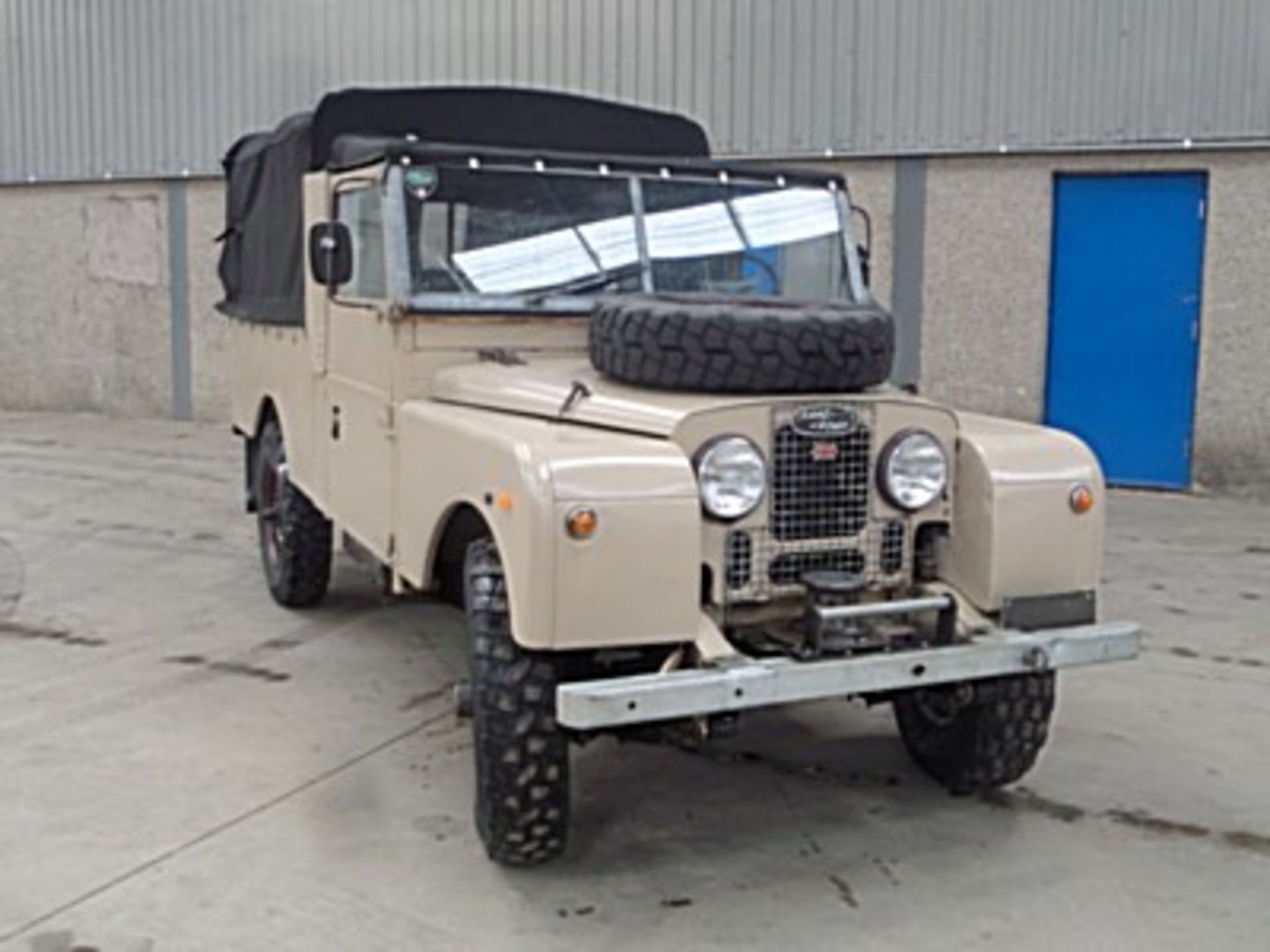 LAND ROVER Chassis number 57230302 - this 1955 Series 1 Pick Up is a 107" petrol example in LHD - Image 16 of 28