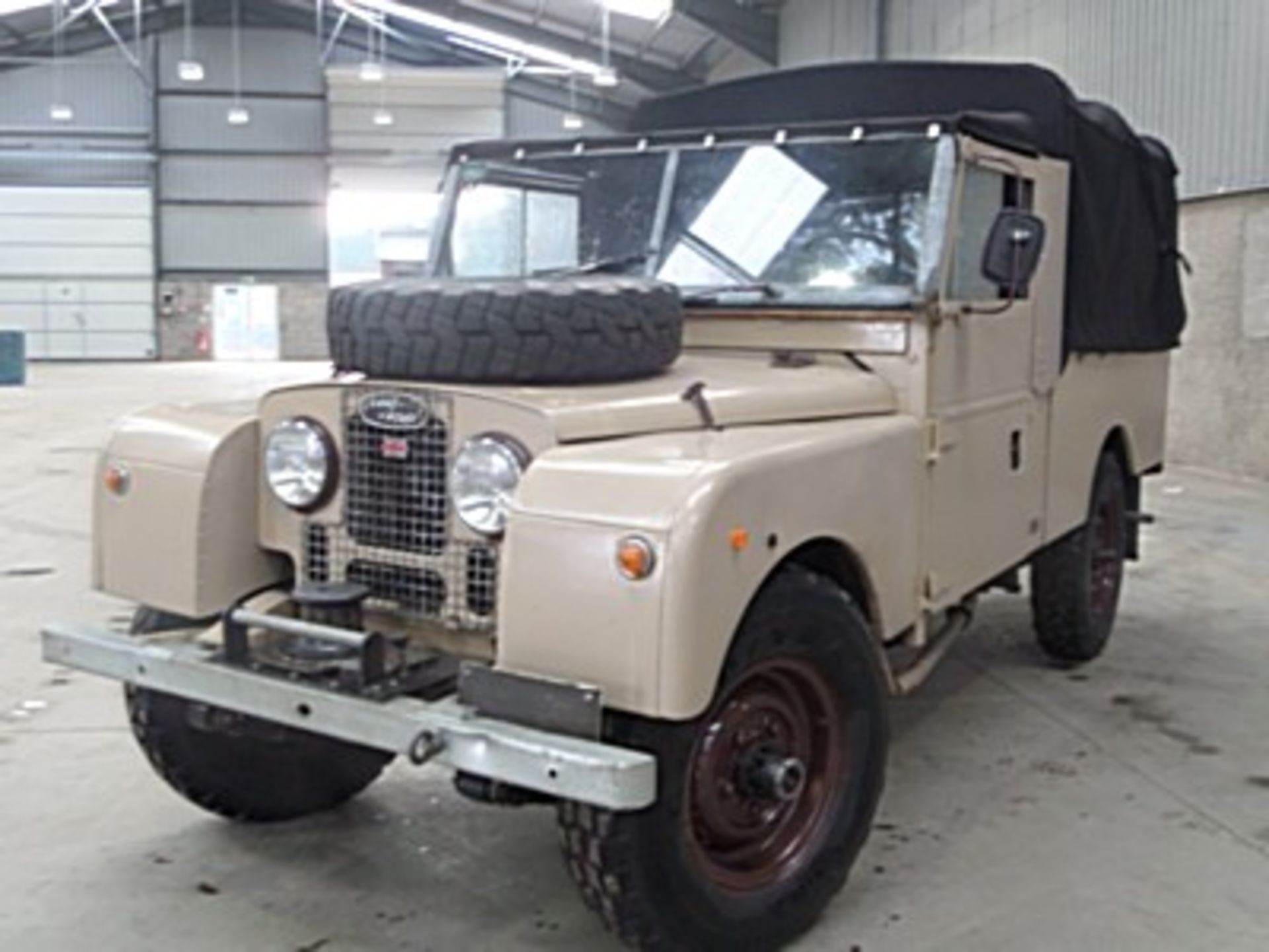 LAND ROVER Chassis number 57230302 - this 1955 Series 1 Pick Up is a 107" petrol example in LHD - Image 18 of 28