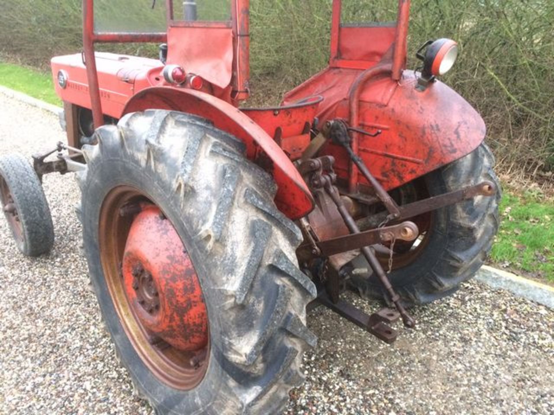 MASSEY FERGUSON Age unknown production ran between 1965 and 1975 this example shows 5506 hours - Image 10 of 12