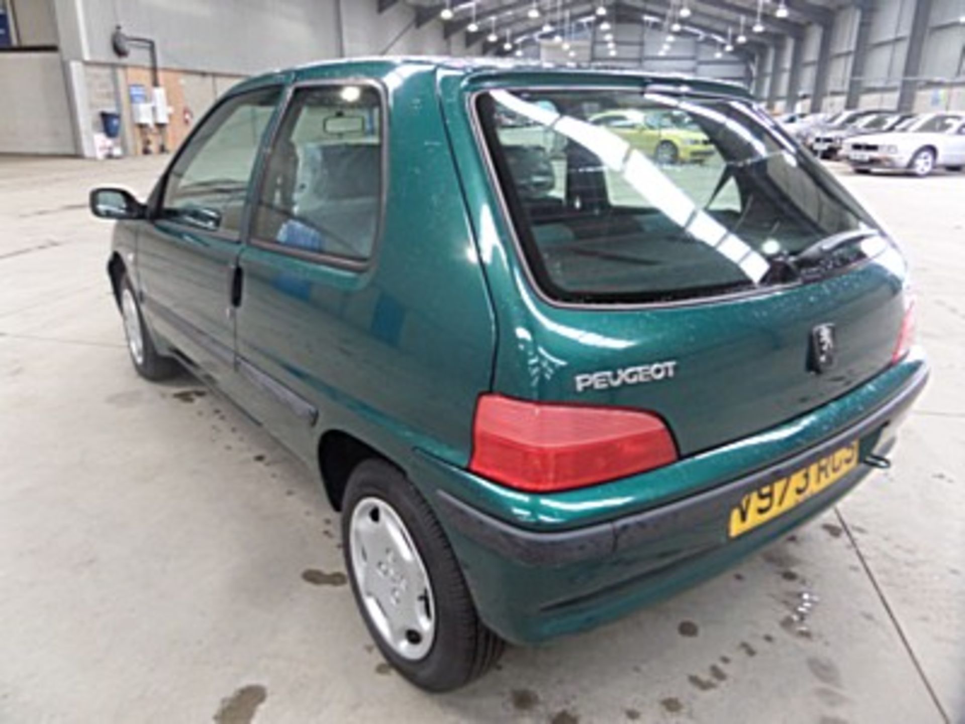 PEUGEOT Chassis number VF31CHDZE52504218 - this one owner from new example was supplied on the 29th - Image 6 of 7
