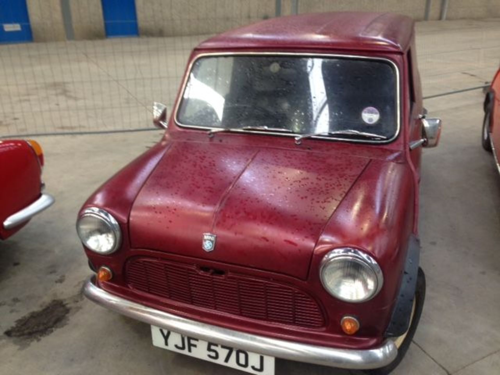 AUSTIN Chassis number XAV1398306A - the vendor informs us that this example has been in storage for - Image 3 of 22