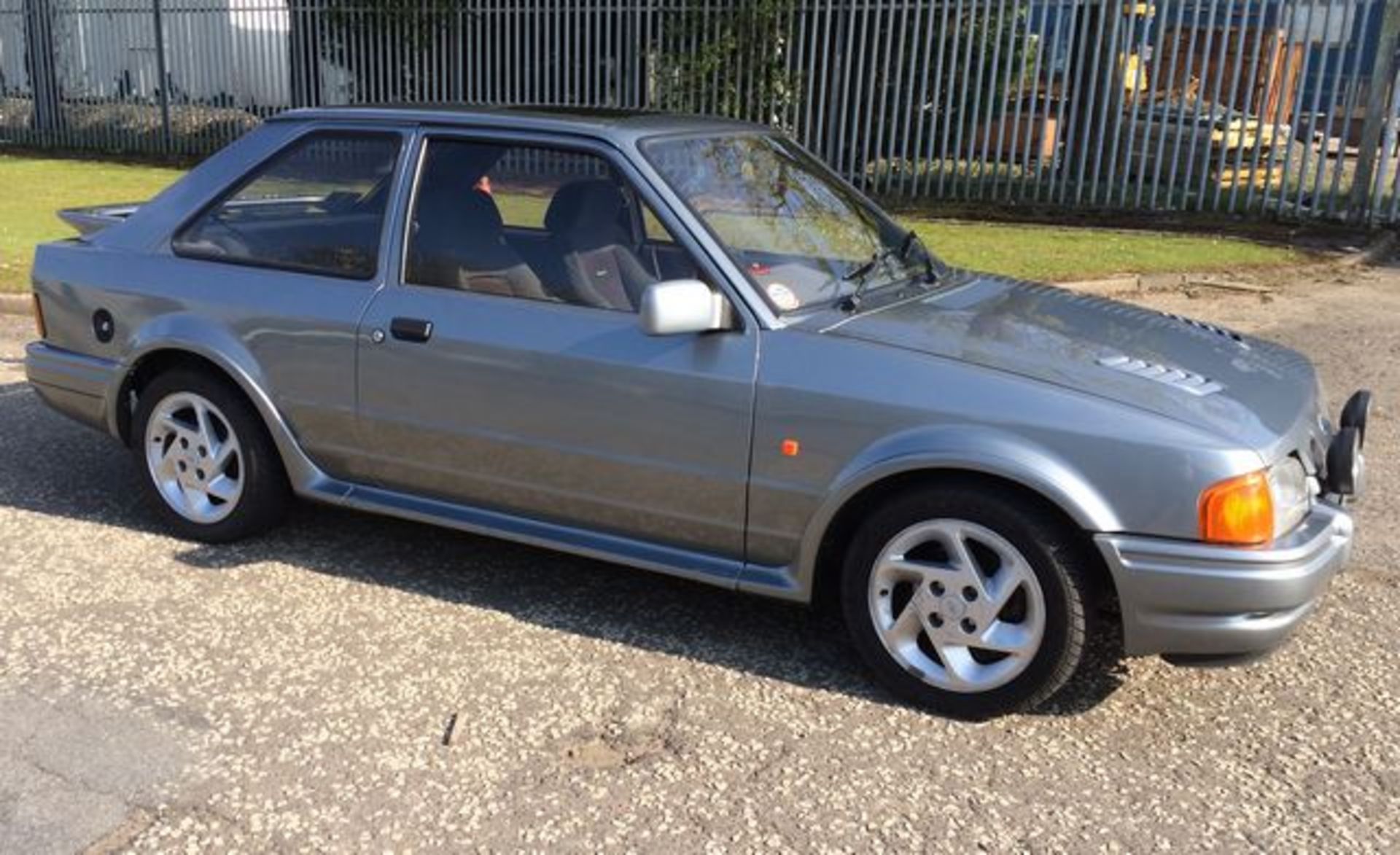 FORD, ESCORT RS TURBO - 1597cc, Chassis number WF0BXXGCABGU81844 - the vendor states this to be a - Image 4 of 7