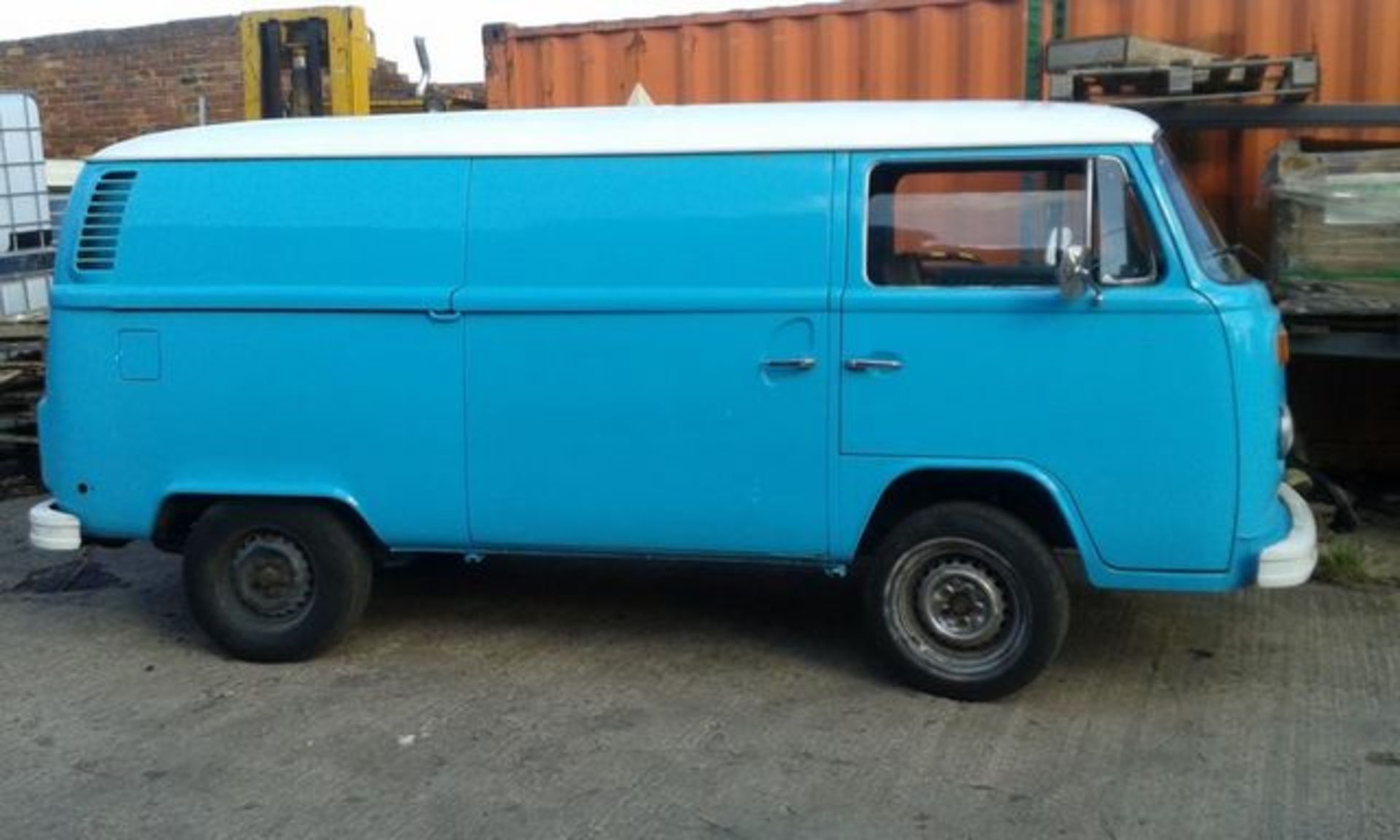 VOLKSWAGEN, T2 - 1629cc, Chassis number 2132251462 - this T2 Bay Window Van is a USA import. now - Image 6 of 25